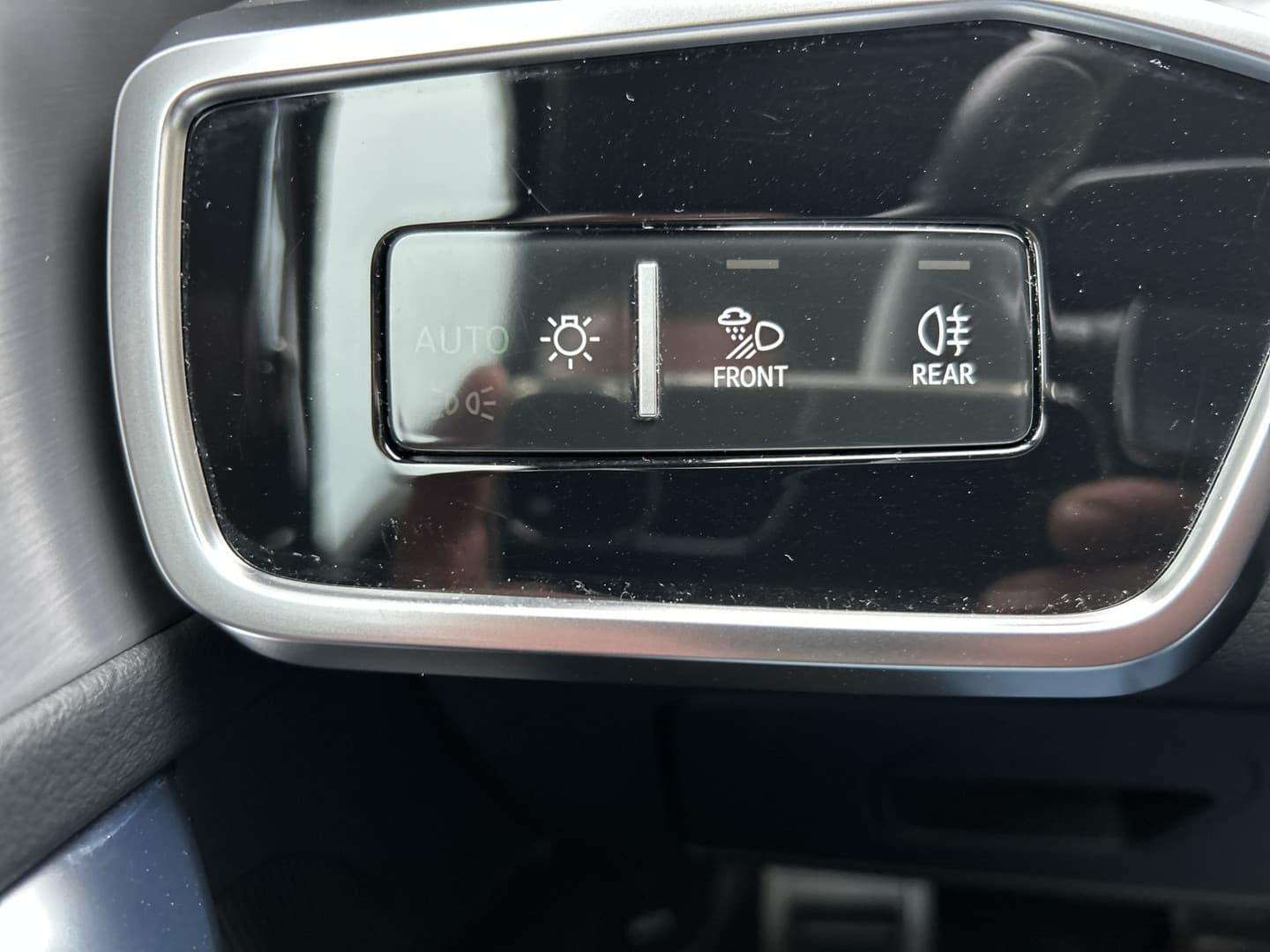 Audi A6 Avant 55 TFSI e quattro Competition thumbnail 8