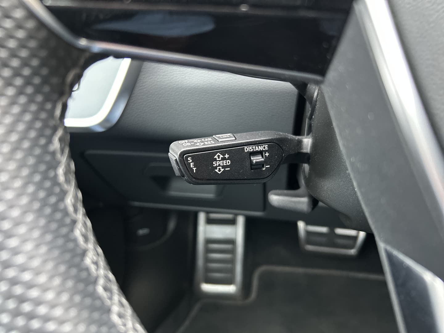 Audi A6 Avant 55 TFSI e quattro Competition thumbnail 9