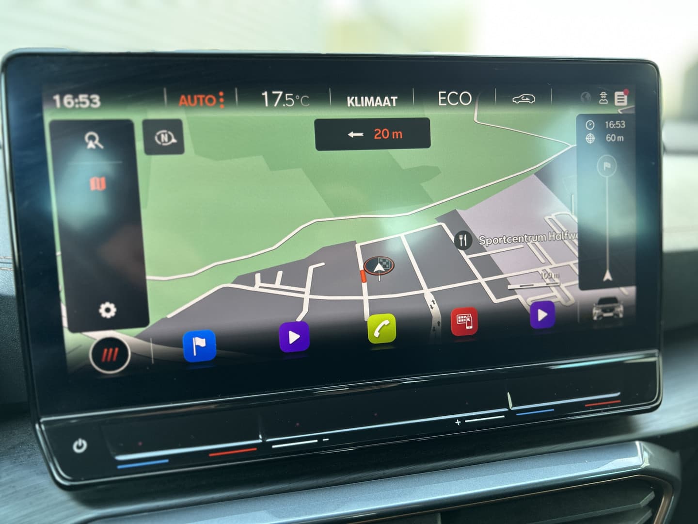 CUPRA Formentor 1.4 e-Hybrid Business thumbnail 15