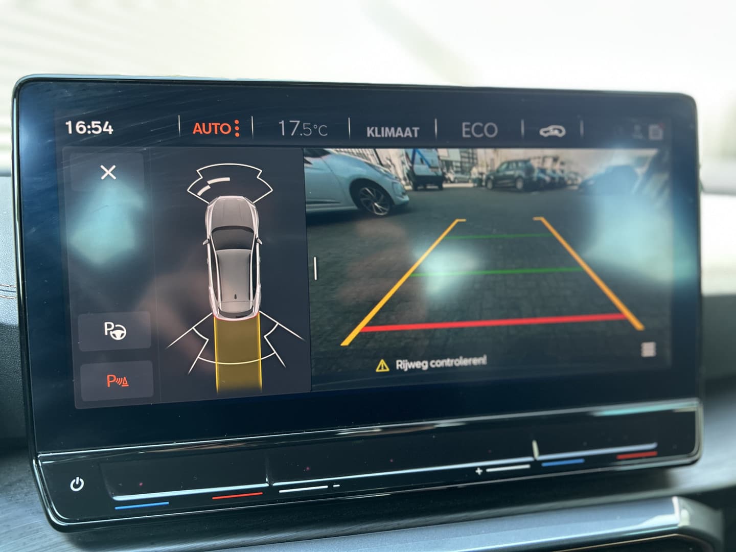 CUPRA Formentor 1.4 e-Hybrid Business thumbnail 17