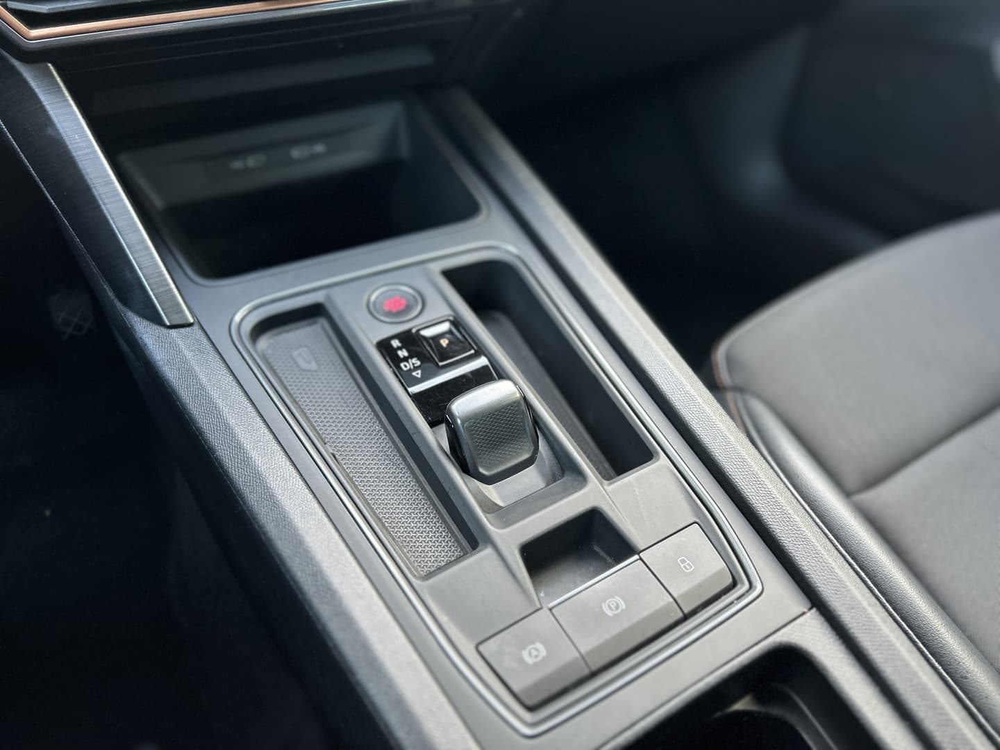 CUPRA Formentor 1.4 e-Hybrid Business thumbnail 19