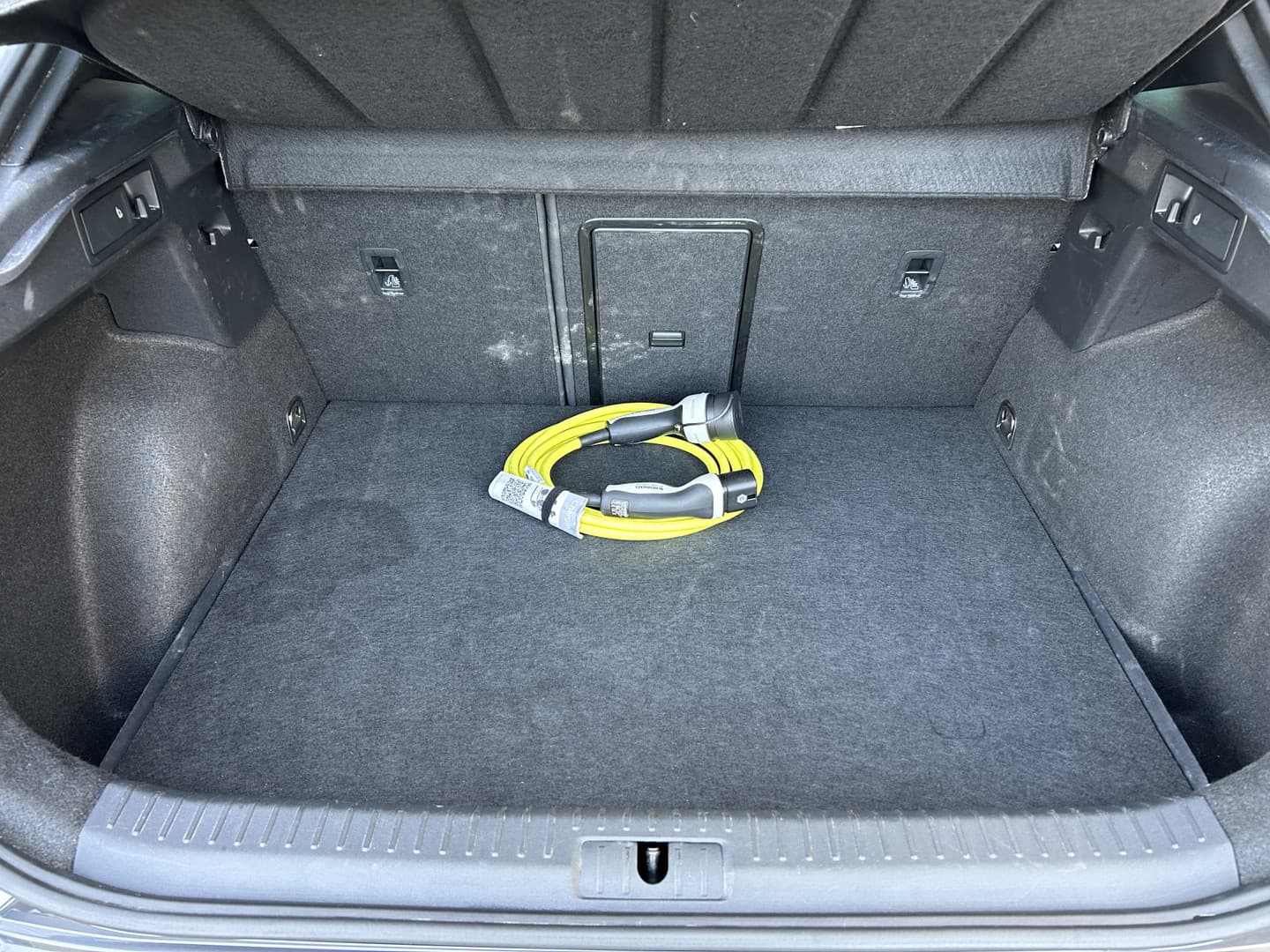 CUPRA Formentor 1.4 e-Hybrid Business thumbnail 29