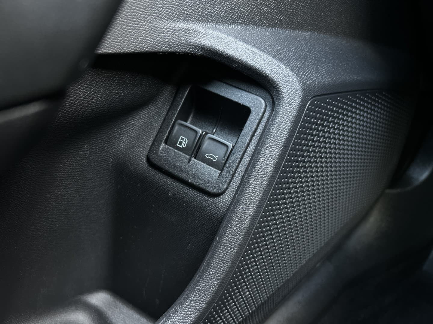 CUPRA Formentor 1.4 e-Hybrid Business thumbnail 8