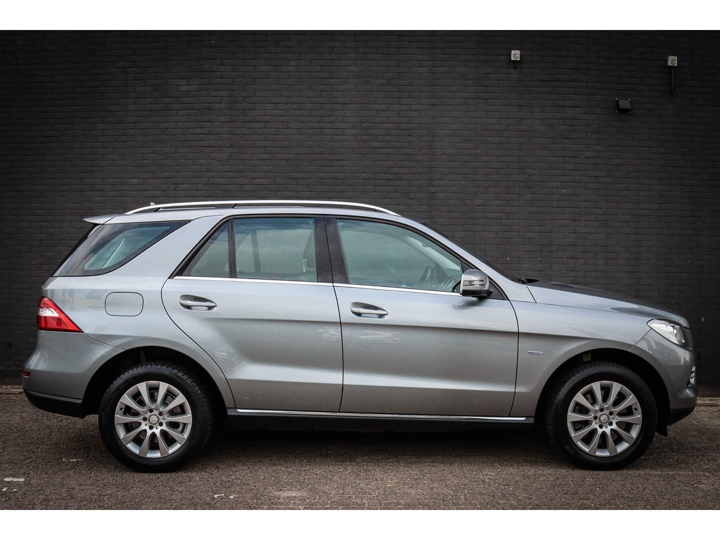 Mercedes-Benz M-Klasse 350 Van 20.950,- NU 18.950,- ! thumbnail 2