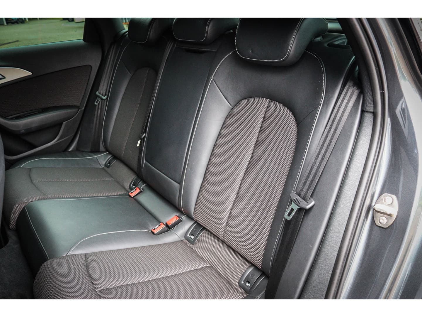 Audi A6 Avant 1.8 TFSI ultra S line Edition Van 21.950,- NU 18.950,- ! thumbnail 14