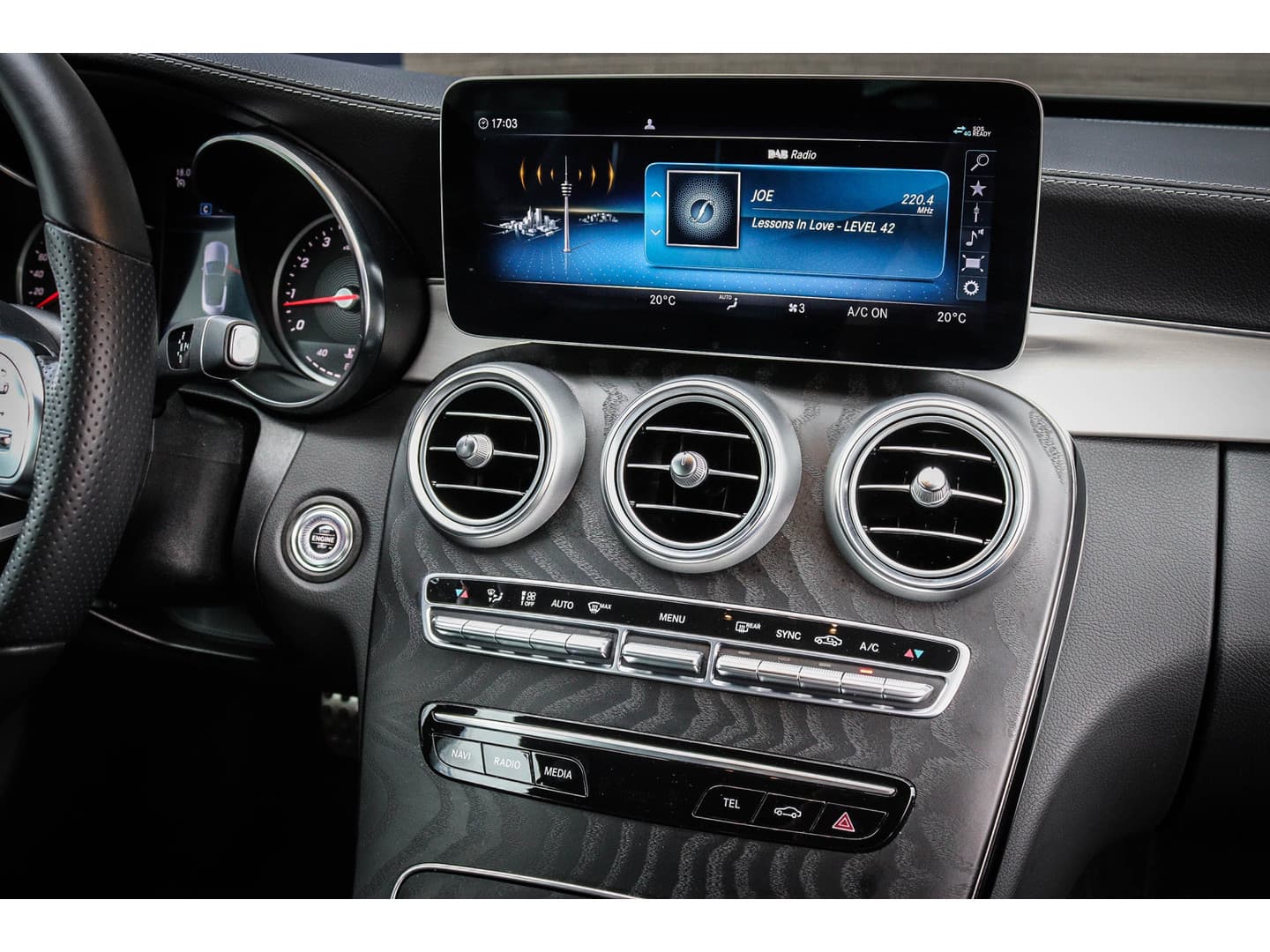 Mercedes-Benz C-Klasse Cabrio 180 AMG Line /Airscarf/Navi/Leder thumbnail 9