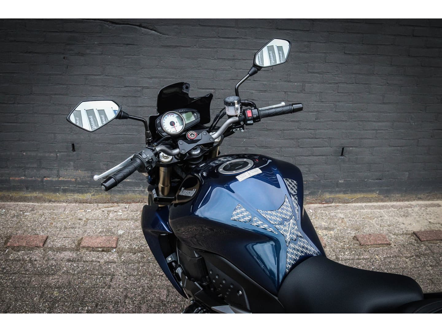 Kawasaki Z1000 Tour thumbnail 13