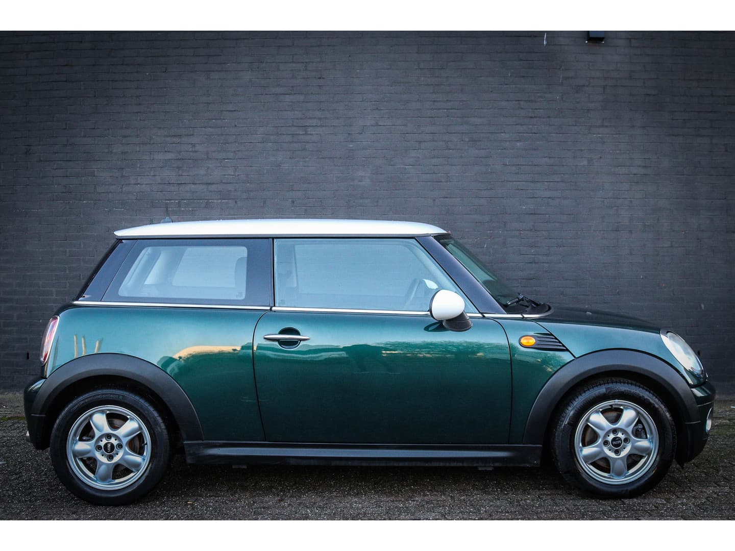 MINI Cooper Mini 1.6 Van 3.950,- NU 3.250,- ! thumbnail 2