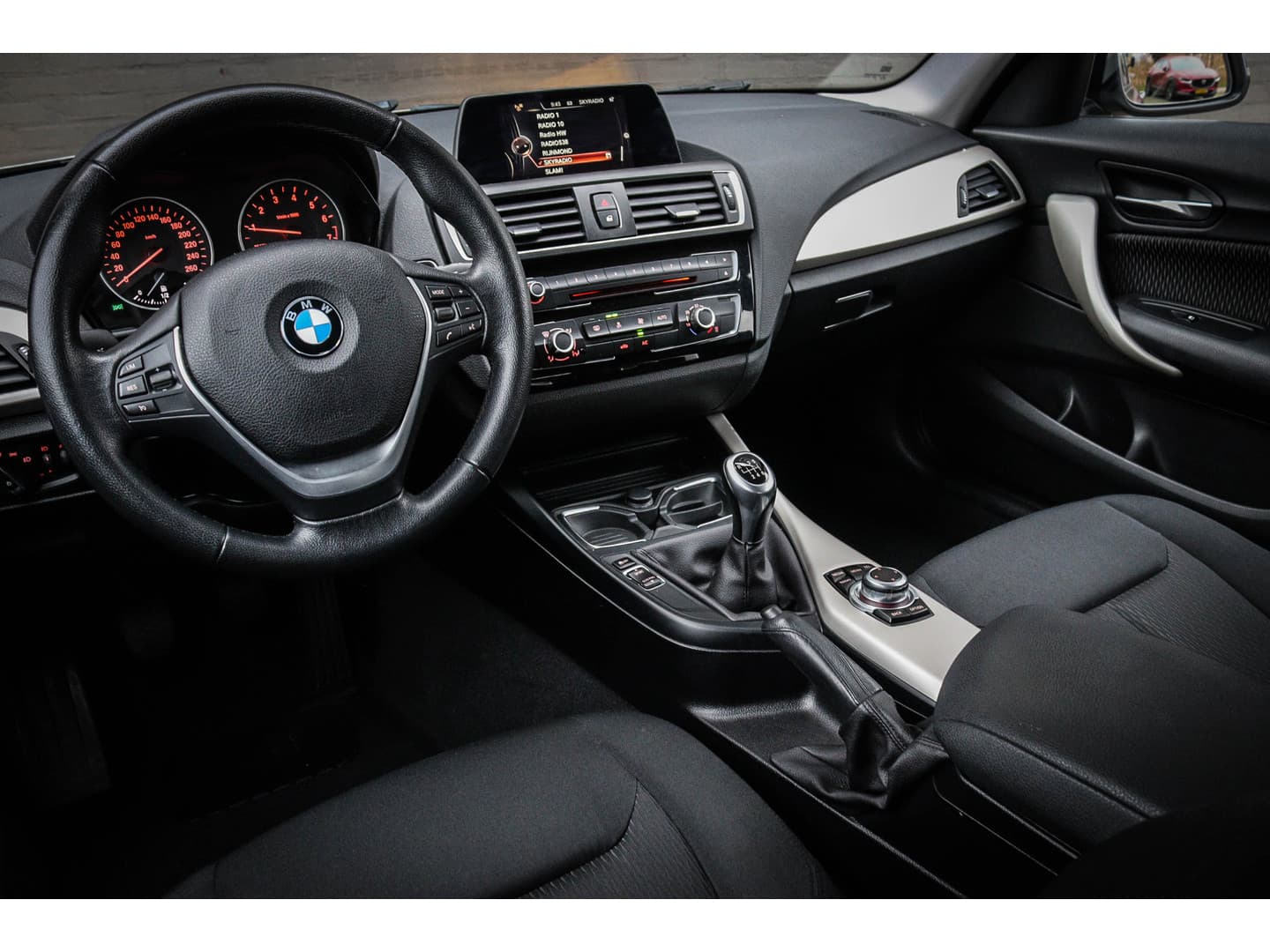 BMW 1 Serie 116i Van 13.450,- NU 12.950,- ! thumbnail 5