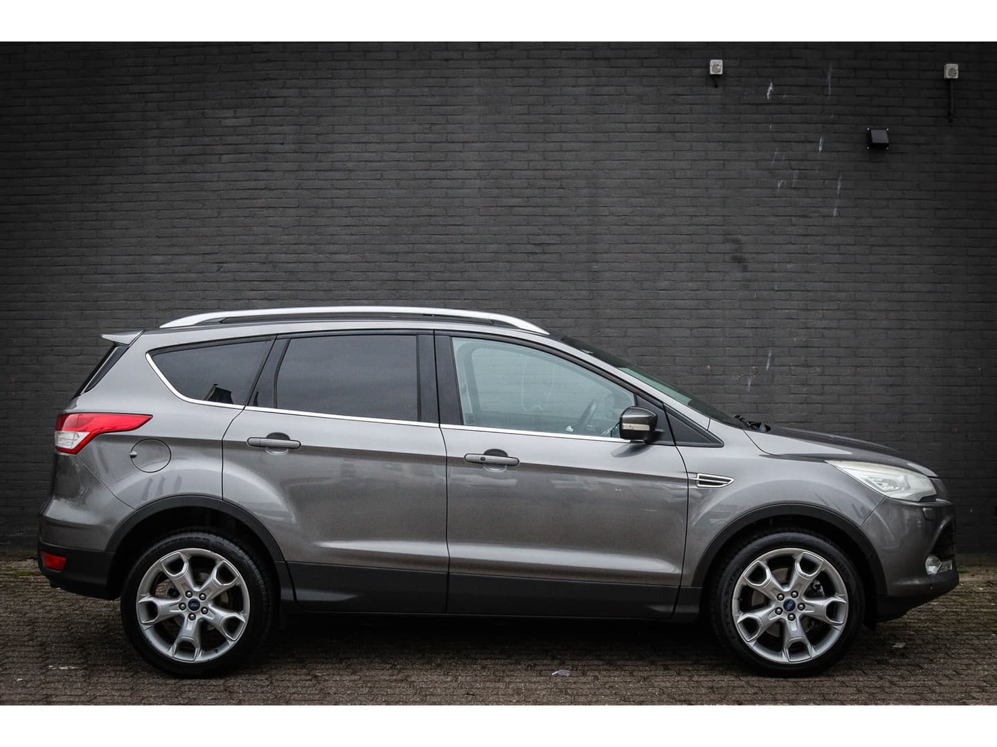 Ford Kuga 1.6 Titanium 4WD Trekhaak/Panoramadak/Camera/Navi thumbnail 2