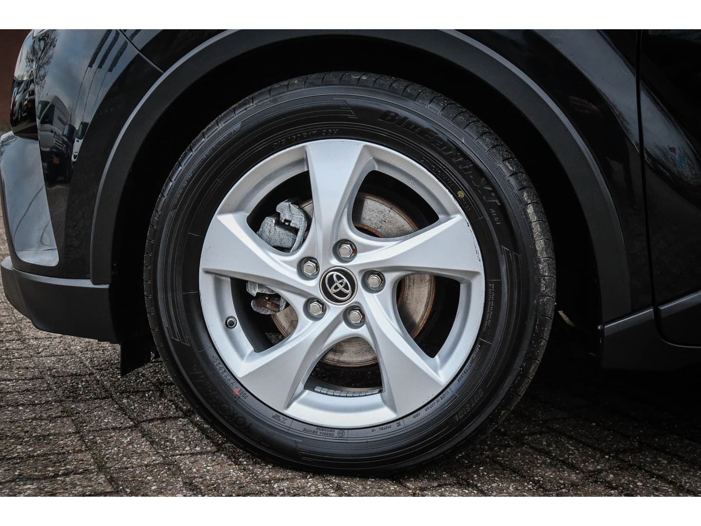 Toyota C-HR 1.8 Hybrid Dynamic Navi/Camera/CruiseControl thumbnail 15