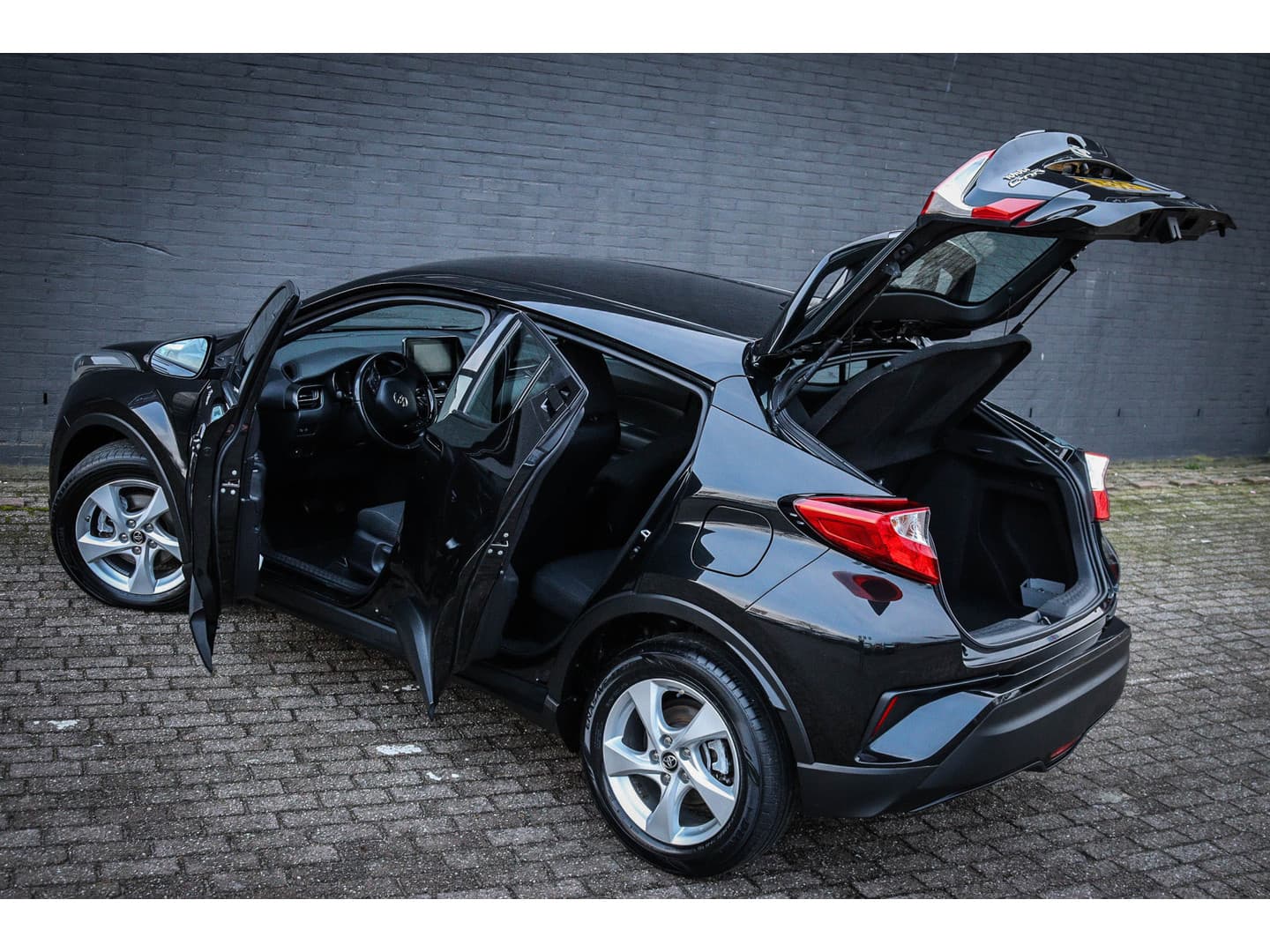 Toyota C-HR 1.8 Hybrid Dynamic Navi/Camera/CruiseControl thumbnail 17