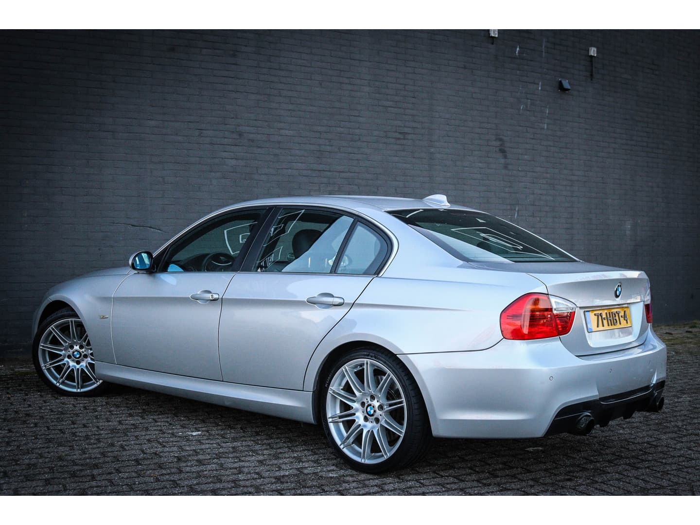 BMW 3 Serie 335i High Executive Zeer nette Ned. auto thumbnail 3