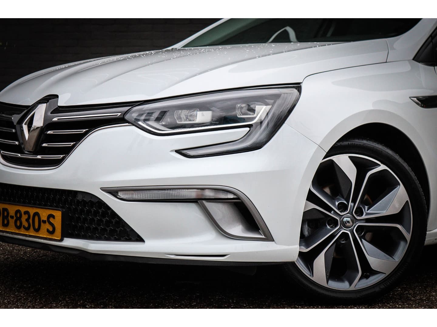 Renault Mégane Estate 1.2 TCe GT-Line Panoramadak/Airco/Navi thumbnail 18