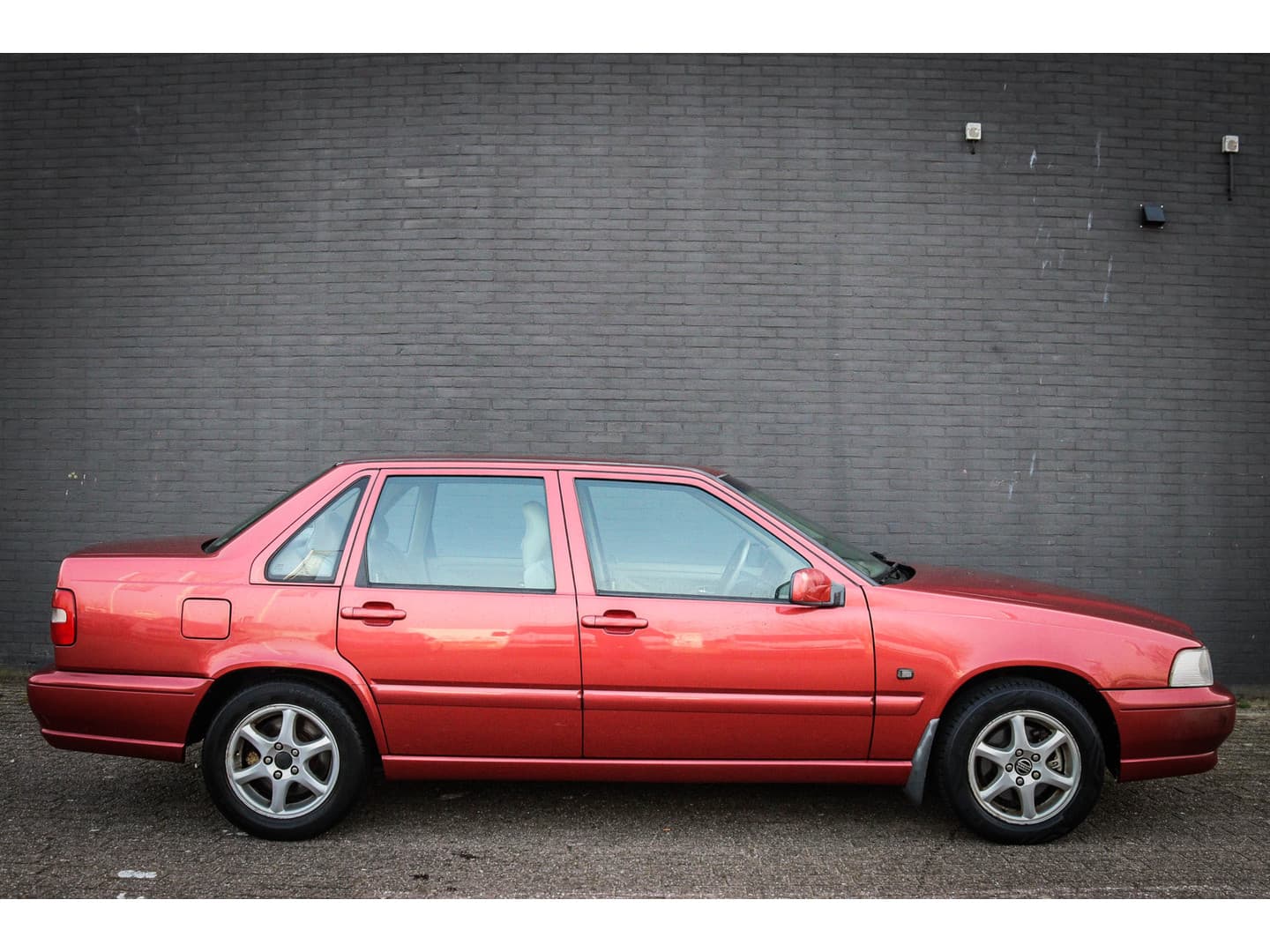 Volvo S70 2.5 Comfort-Line Net binnen - Nu al te bezichtigen thumbnail 2