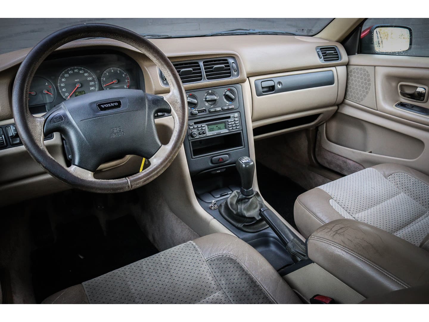 Volvo S70 2.5 Comfort-Line Net binnen - Nu al te bezichtigen thumbnail 4