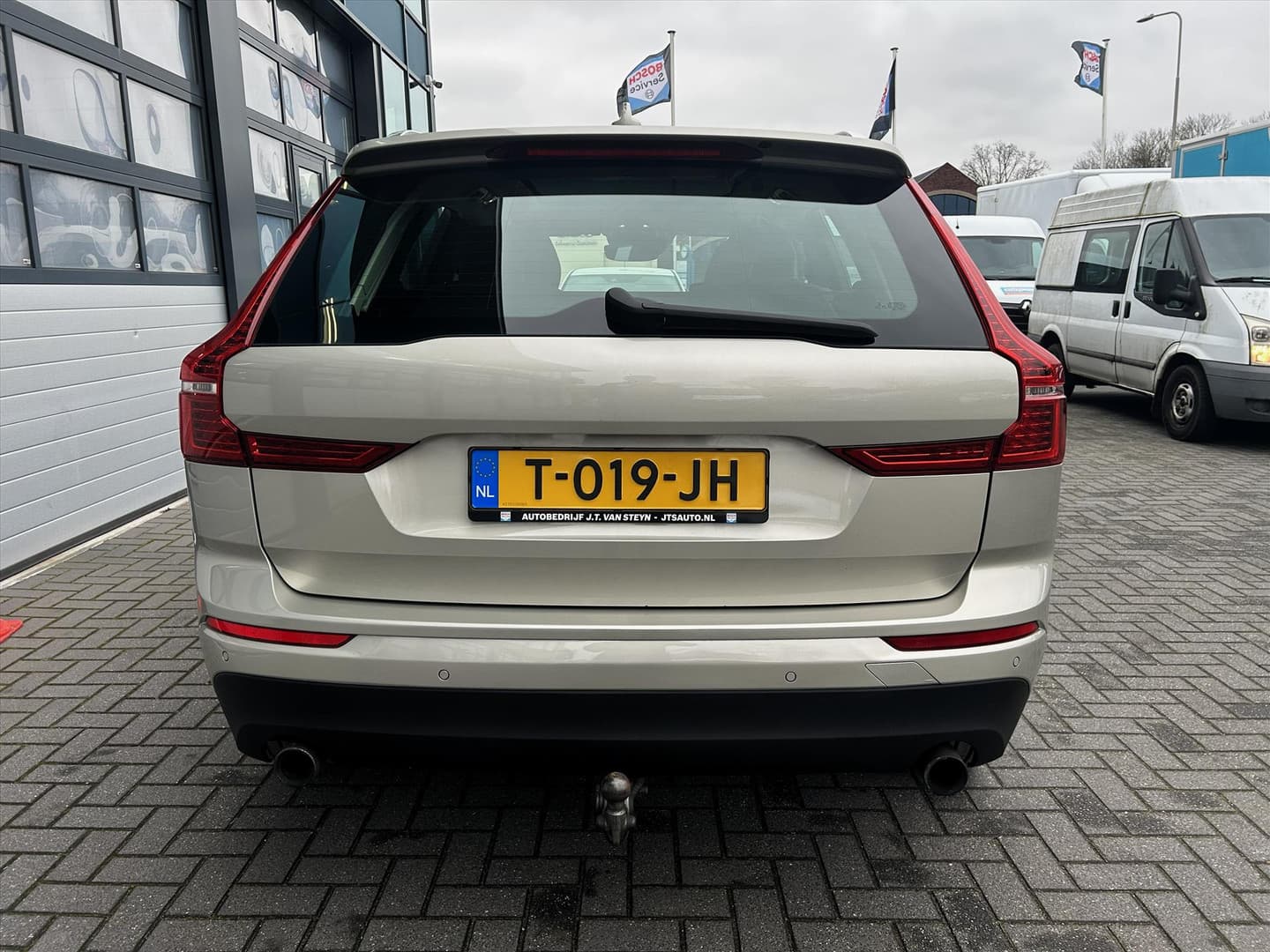 Volvo XC60 T8 PHEV 407pk SoH 86%, Leder, Pano, Trekhaak, Luchtvering thumbnail 9