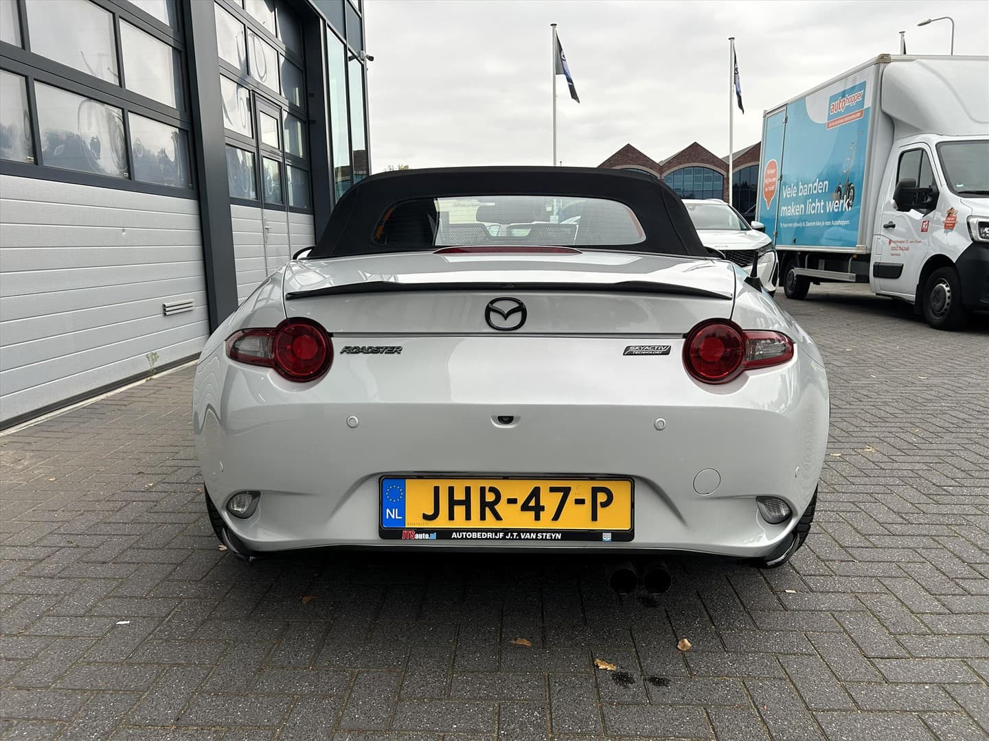 Mazda MX-5 Roadster 1.5 Skyactiv-G, Maxton-Design, Leder, Bose Audio thumbnail 11