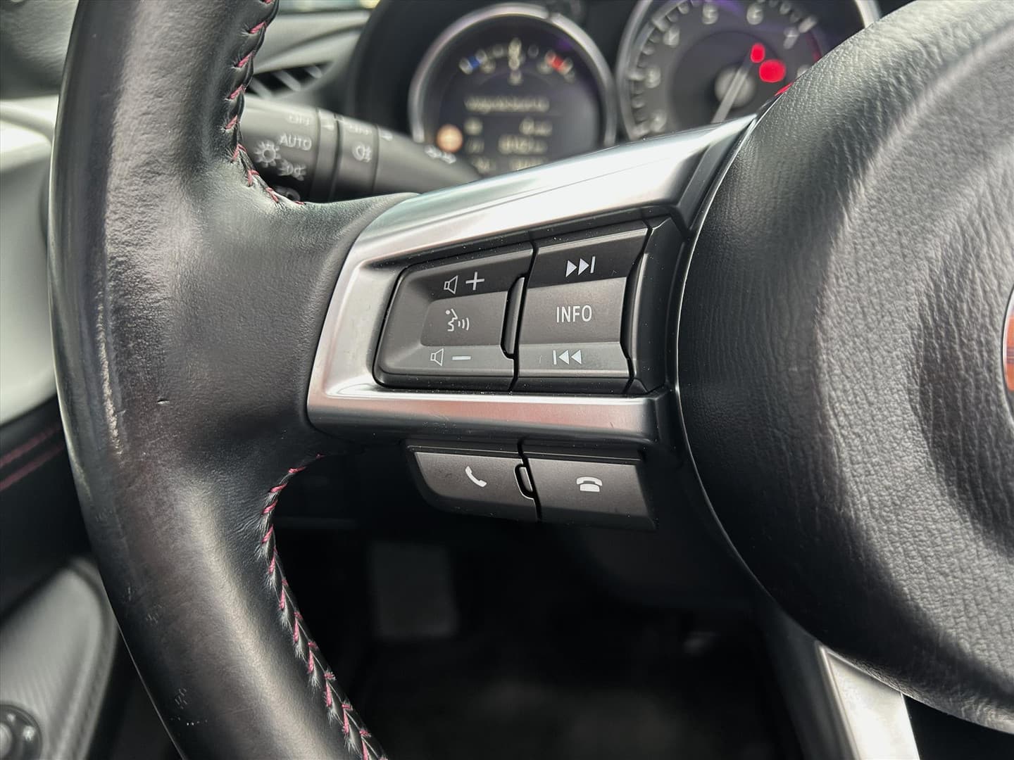 Mazda MX-5 Roadster 1.5 Skyactiv-G, Maxton-Design, Leder, Bose Audio thumbnail 17