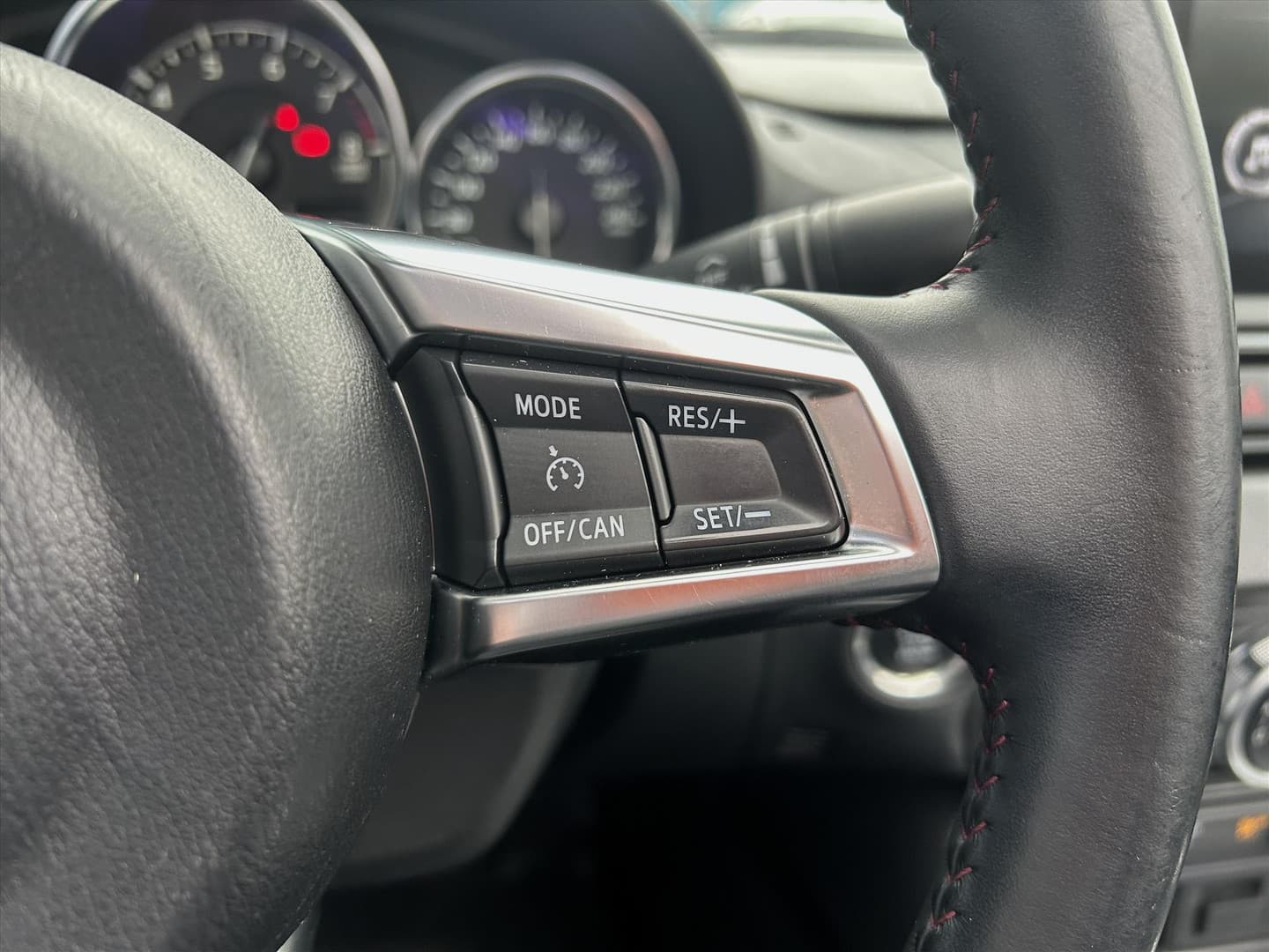 Mazda MX-5 Roadster 1.5 Skyactiv-G, Maxton-Design, Leder, Bose Audio thumbnail 18