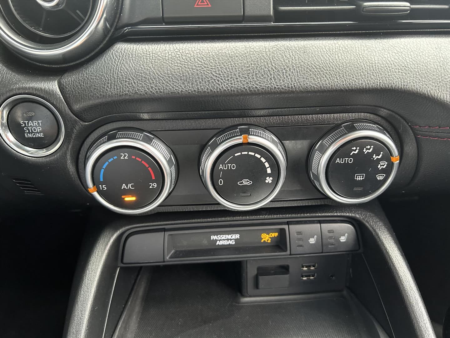 Mazda MX-5 Roadster 1.5 Skyactiv-G, Maxton-Design, Leder, Bose Audio thumbnail 29