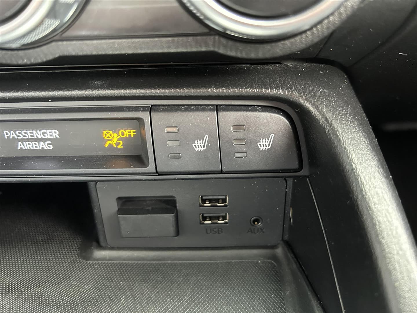 Mazda MX-5 Roadster 1.5 Skyactiv-G, Maxton-Design, Leder, Bose Audio thumbnail 30