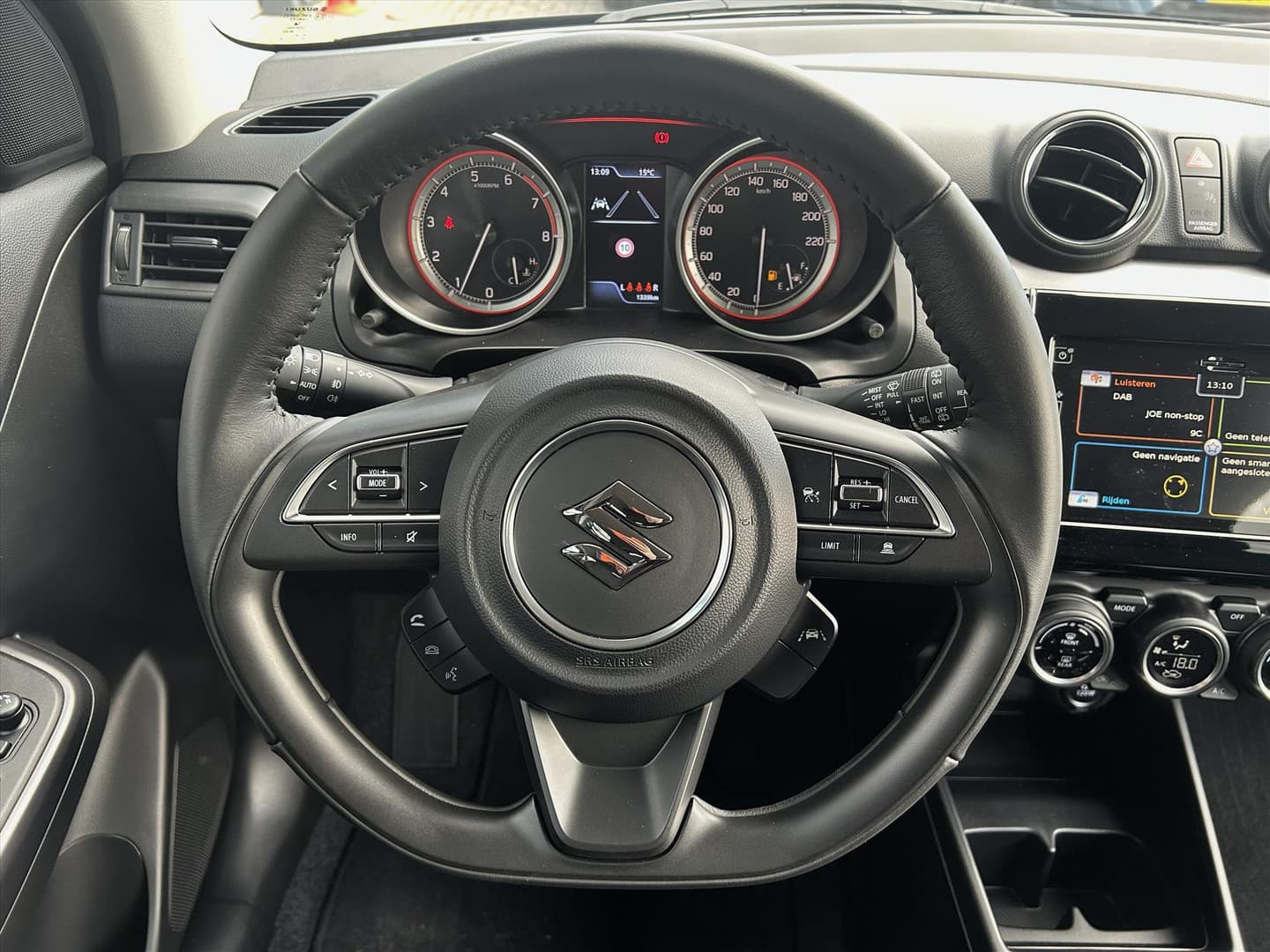 Suzuki Swift 1.2 Style 83pk Smart Hybrid, Demo Voertuig thumbnail 13