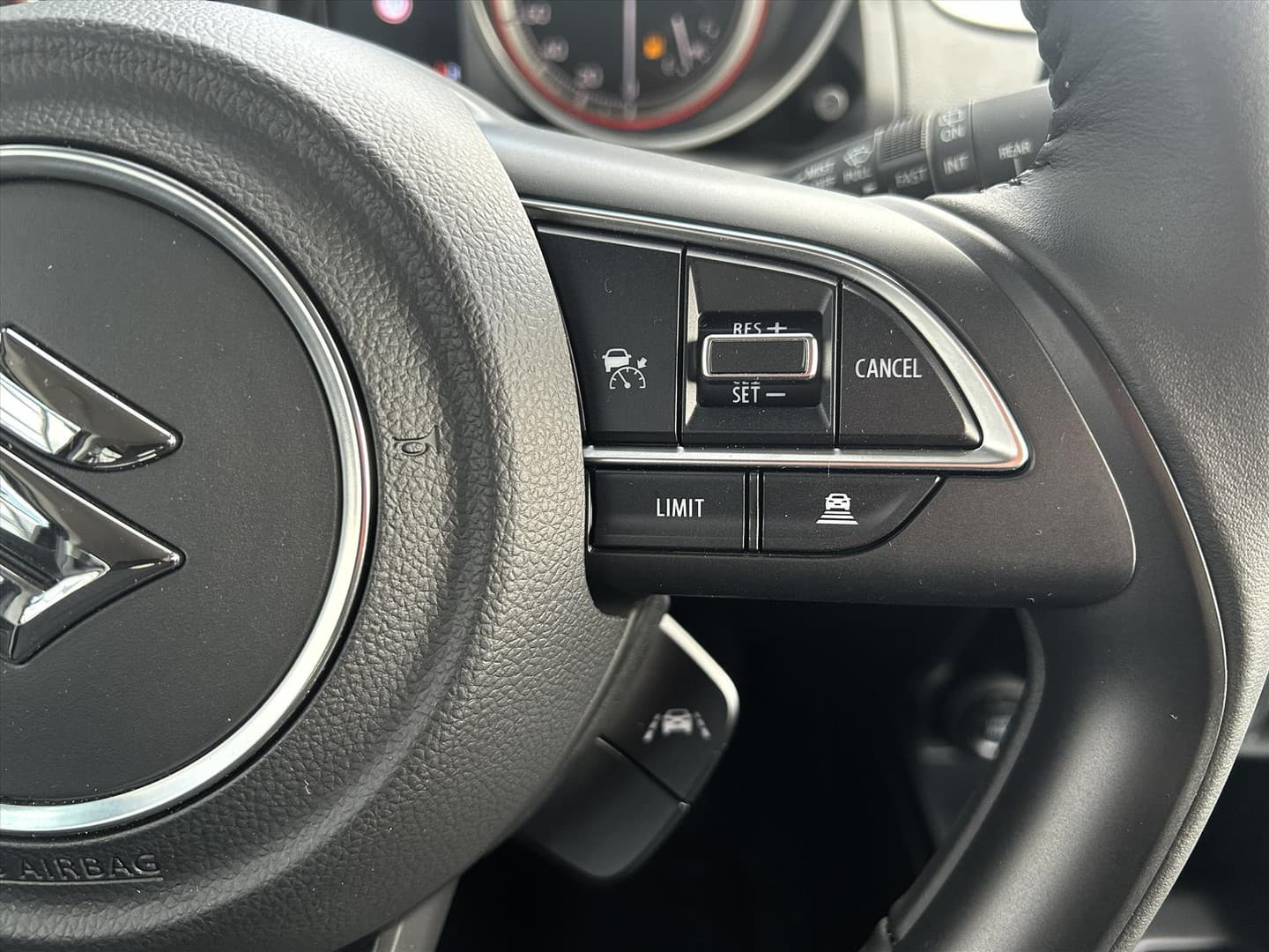 Suzuki Swift 1.2 Style 83pk Smart Hybrid, Demo Voertuig thumbnail 15