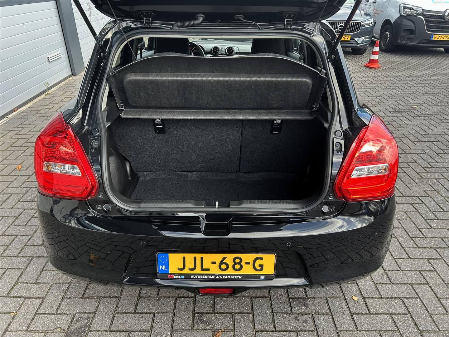 Suzuki Swift 1.2 Style 83pk Smart Hybrid, Demo Voertuig thumbnail 9