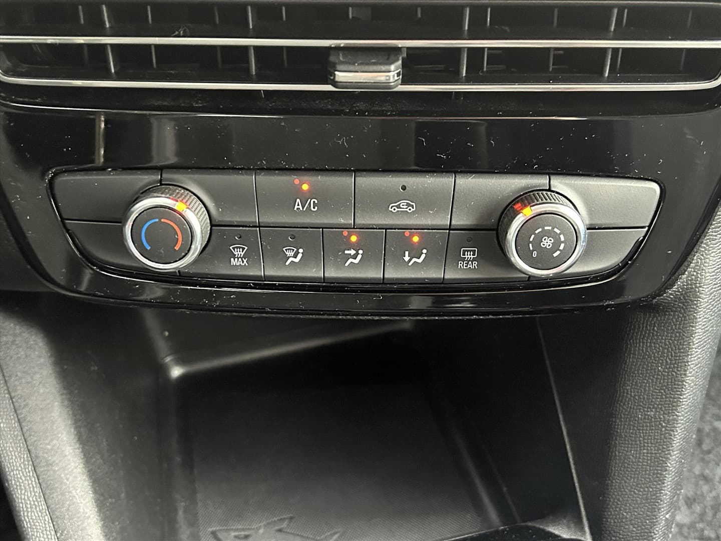 Opel Mokka 1.2 100pk, Carplay, Camera, Cruise, Climate thumbnail 20