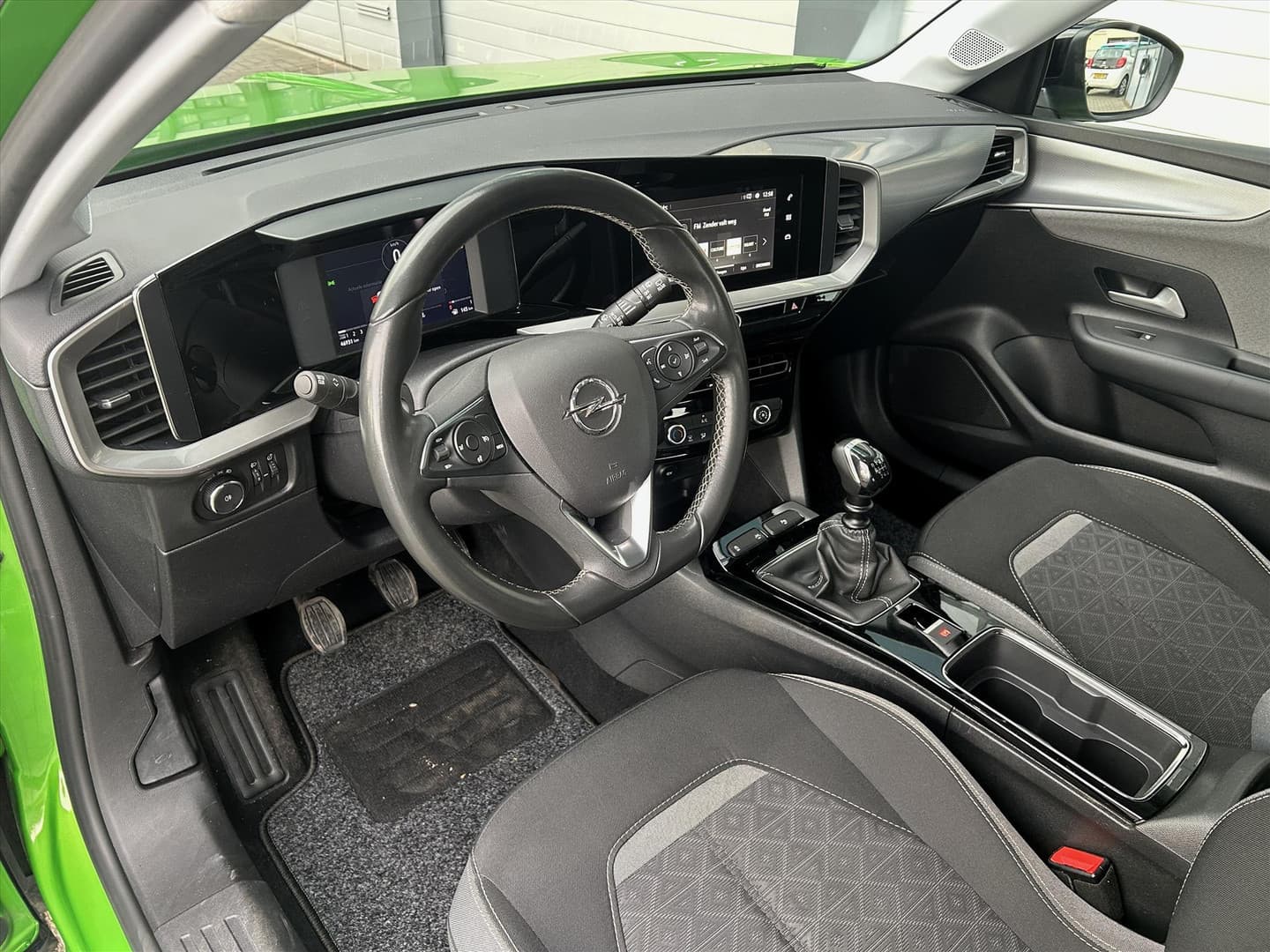 Opel Mokka 1.2 100pk, Carplay, Camera, Cruise, Climate thumbnail 5