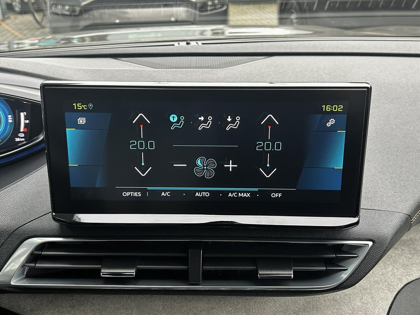 Peugeot 3008 1.6 PHEV 225pk GT, Carplay, Pano, Camera, Stoelverwarming thumbnail 22