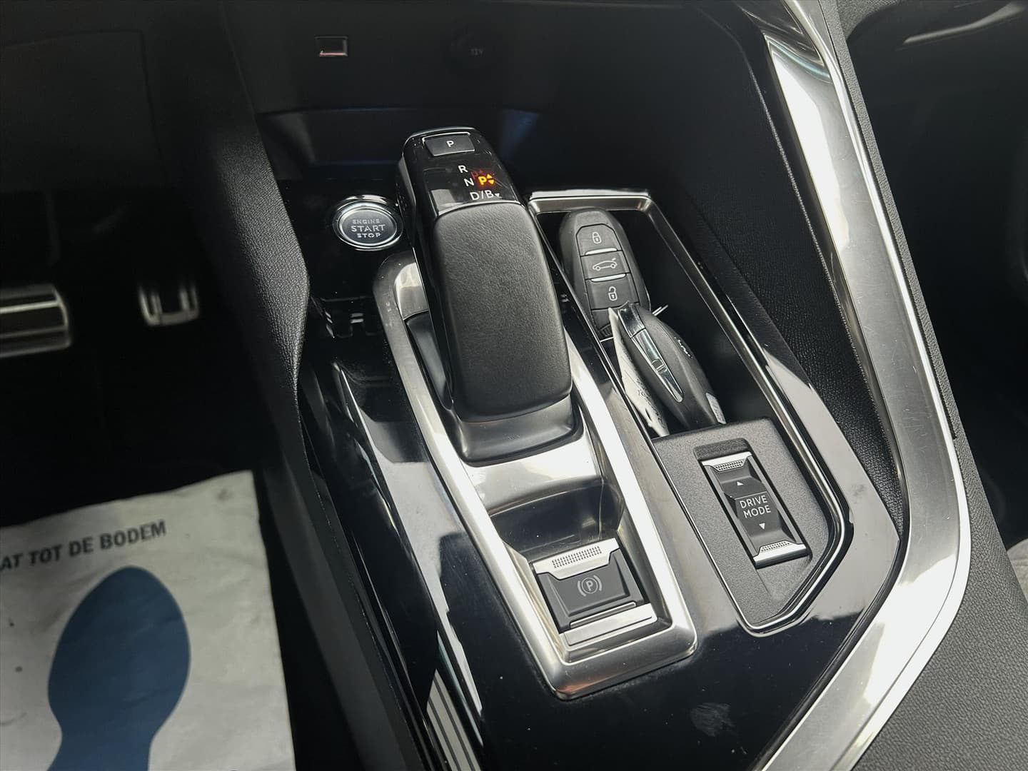 Peugeot 3008 1.6 PHEV 225pk GT, Carplay, Pano, Camera, Stoelverwarming thumbnail 27