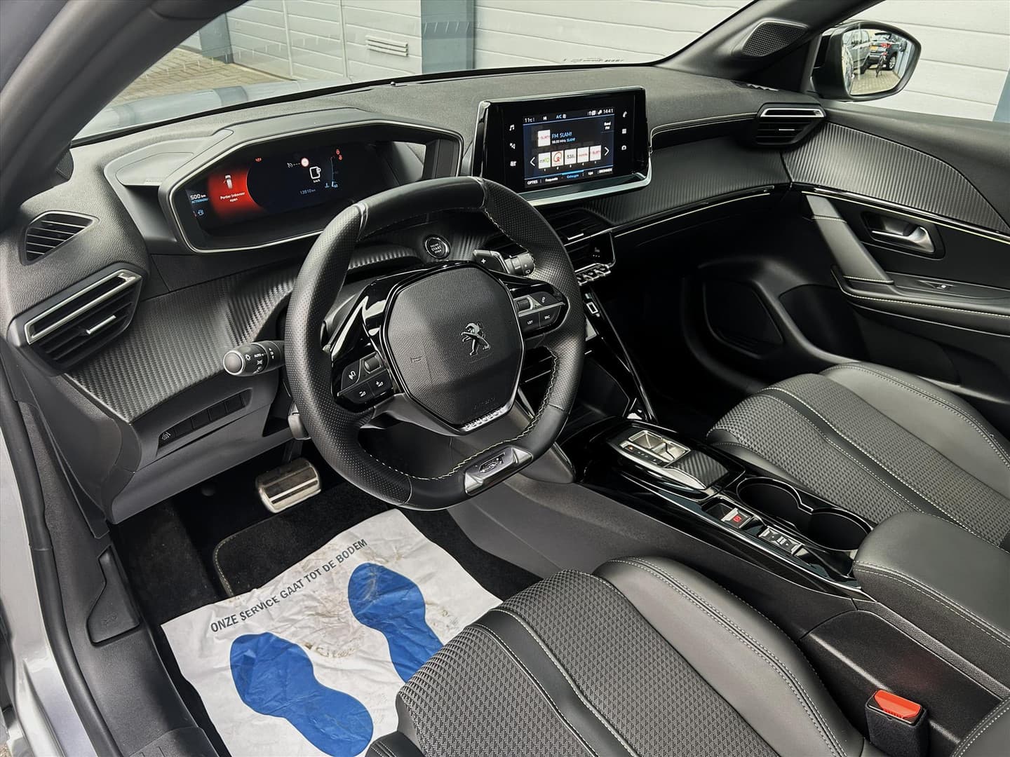 Peugeot 208 1.2 Automaat 130pk GT, Pano, Carplay, Stoelverwarming thumbnail 5