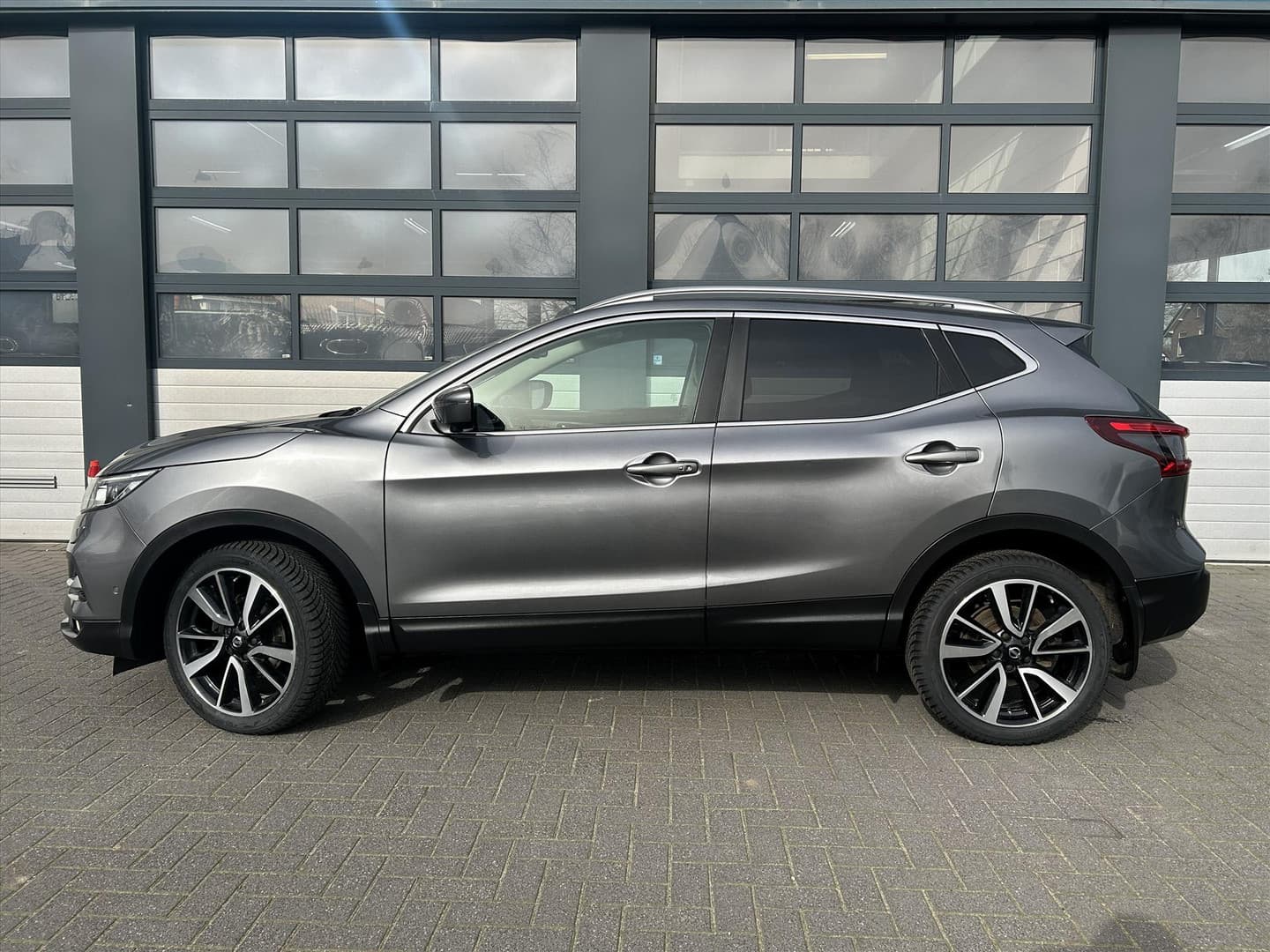 Nissan QASHQAI 1.3 DIG-T 160pk Tekna, Carplay, Pano, Camera thumbnail 3