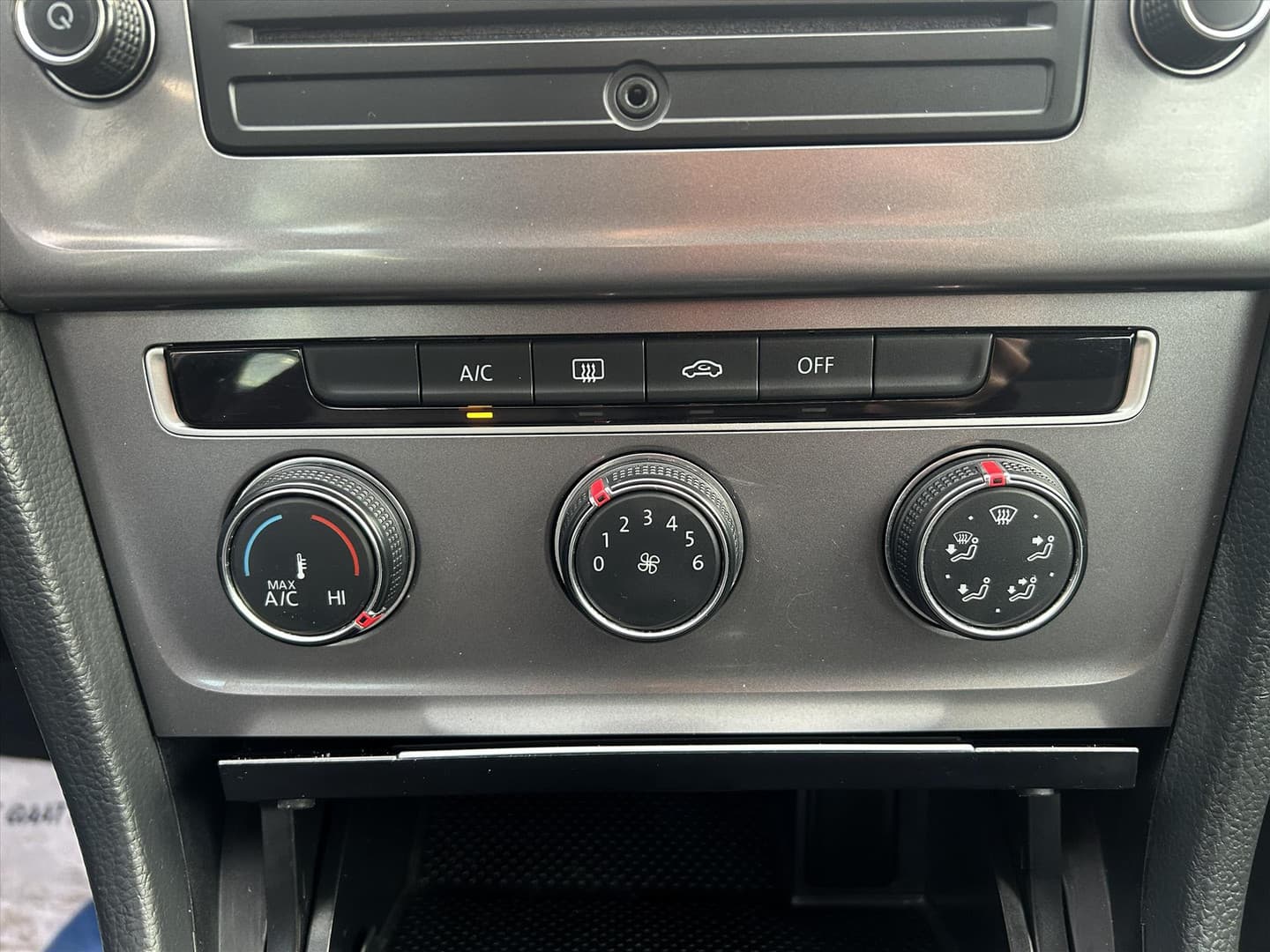 Volkswagen Golf 1.0 TSI 116pk, Trekhaak, Cruise, Lmv, Airco thumbnail 20