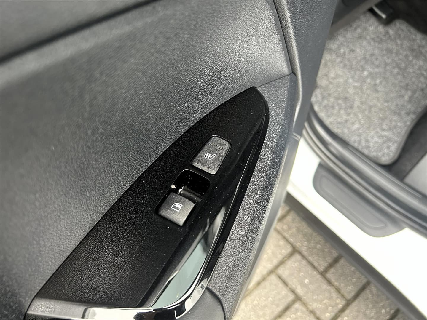 Kia Sportage 1.6 PHEV 265pk AWD, Fabrieksgarantie, Winterpakket thumbnail 7