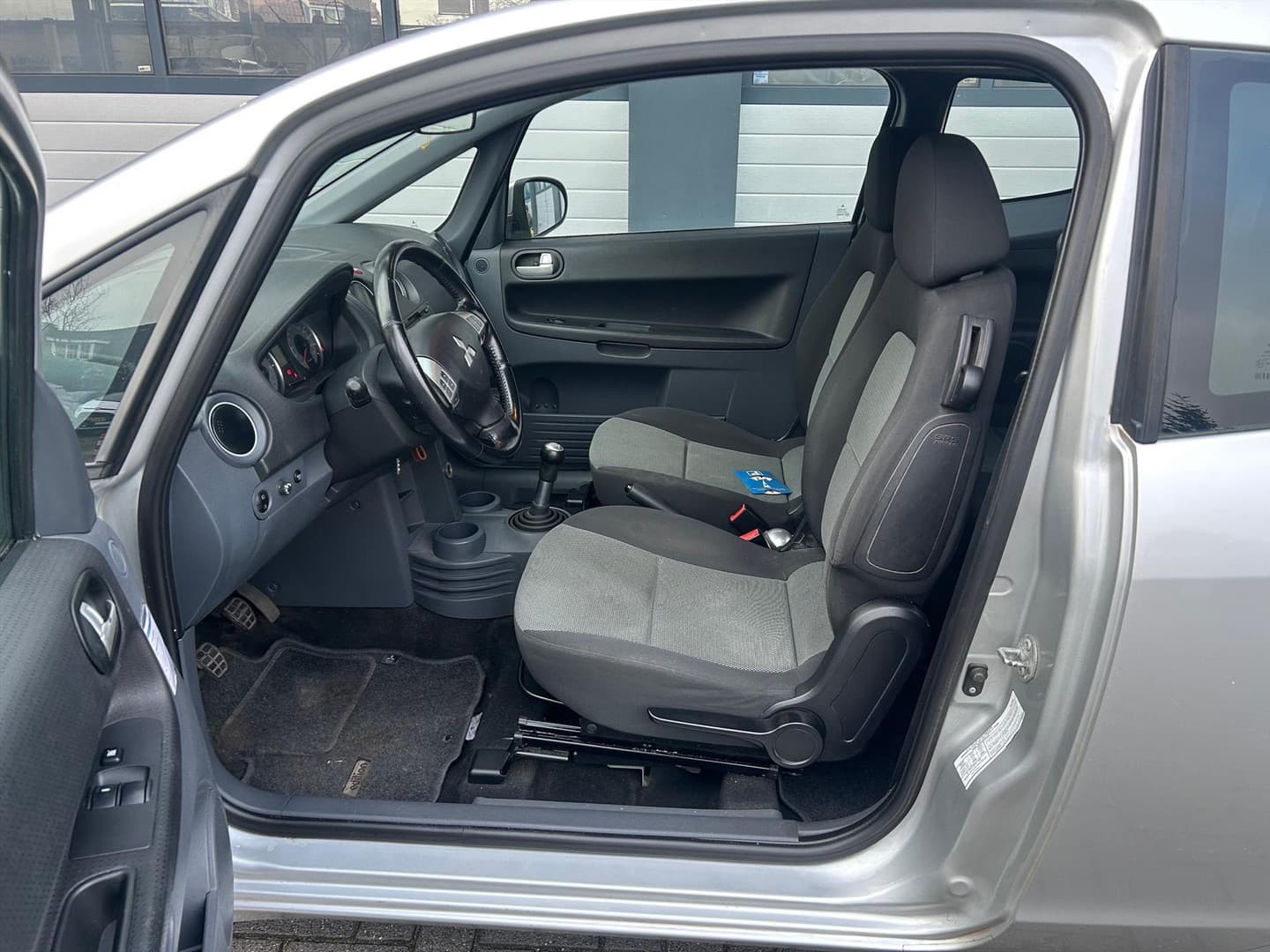 Mitsubishi Colt 1.3 Edition Two 3-Deurs 95pk, Airco thumbnail 4