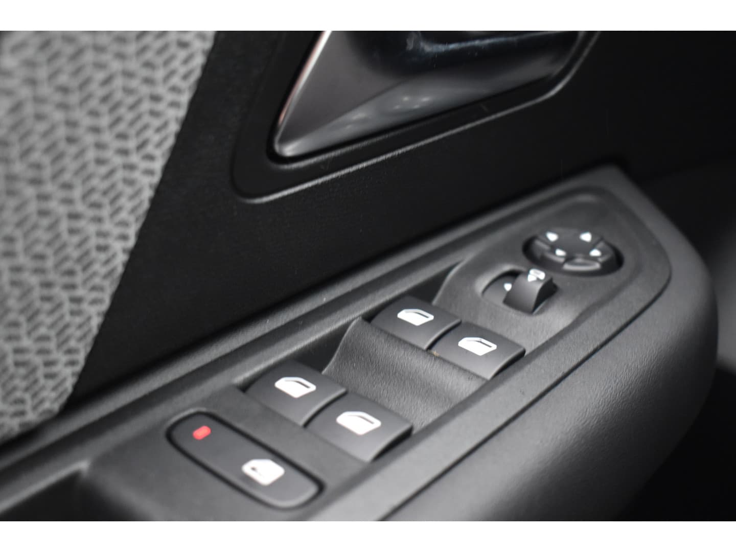 Citroën C4 Puretech 130 EAT8 Automaat Plus. thumbnail 19