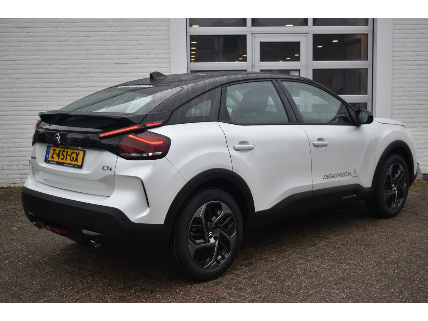 Citroën C4 Puretech 130 EAT8 Automaat Plus. thumbnail 3