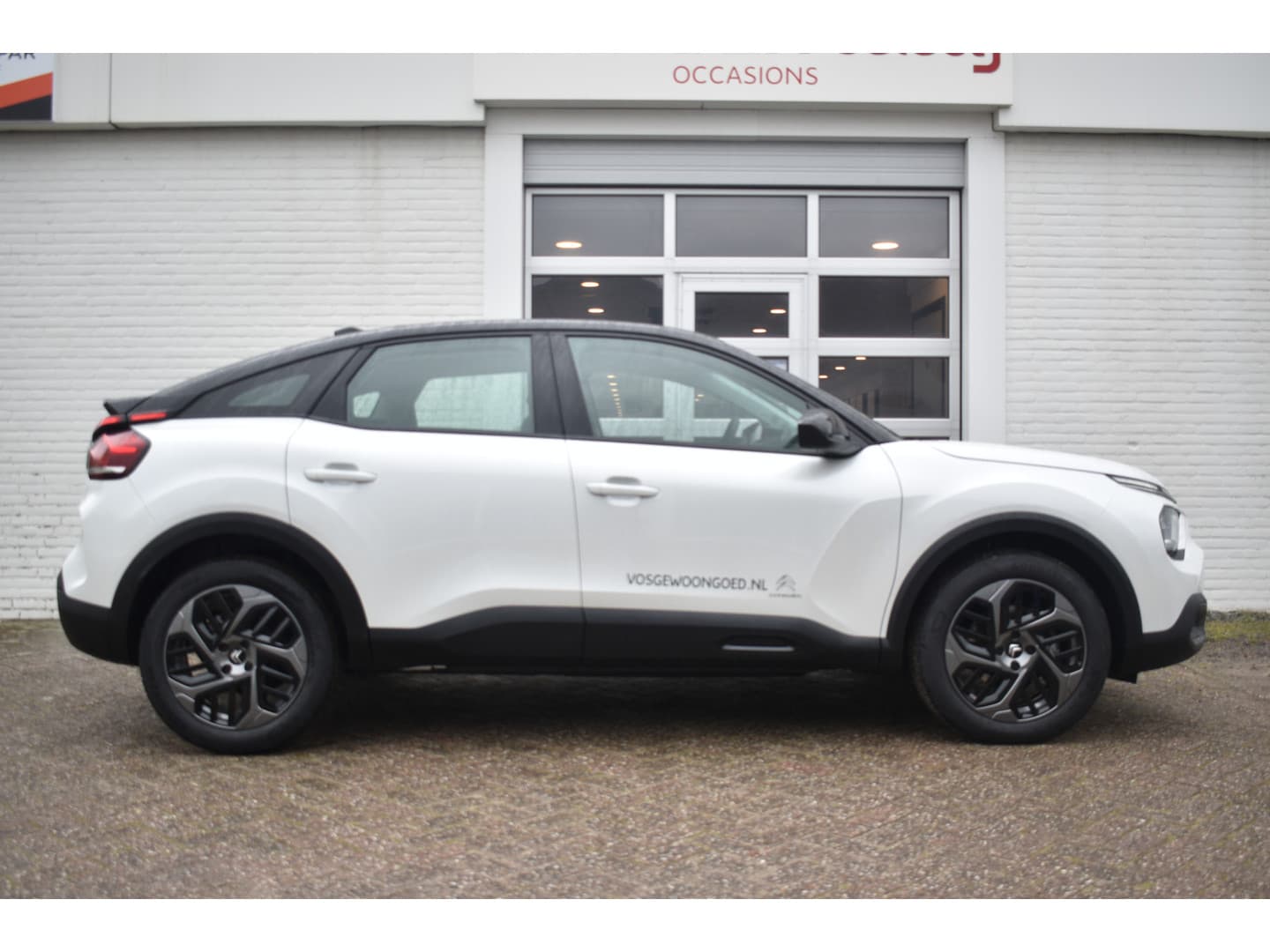 Citroën C4 Puretech 130 EAT8 Automaat Plus. thumbnail 5