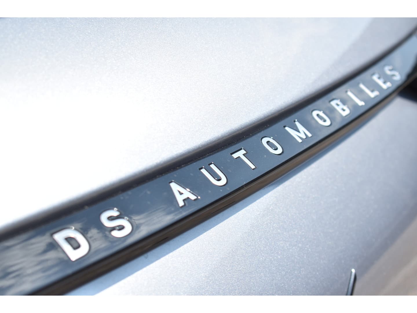 DS 3 PureTech 130 EAT8 Performance Line. thumbnail 13