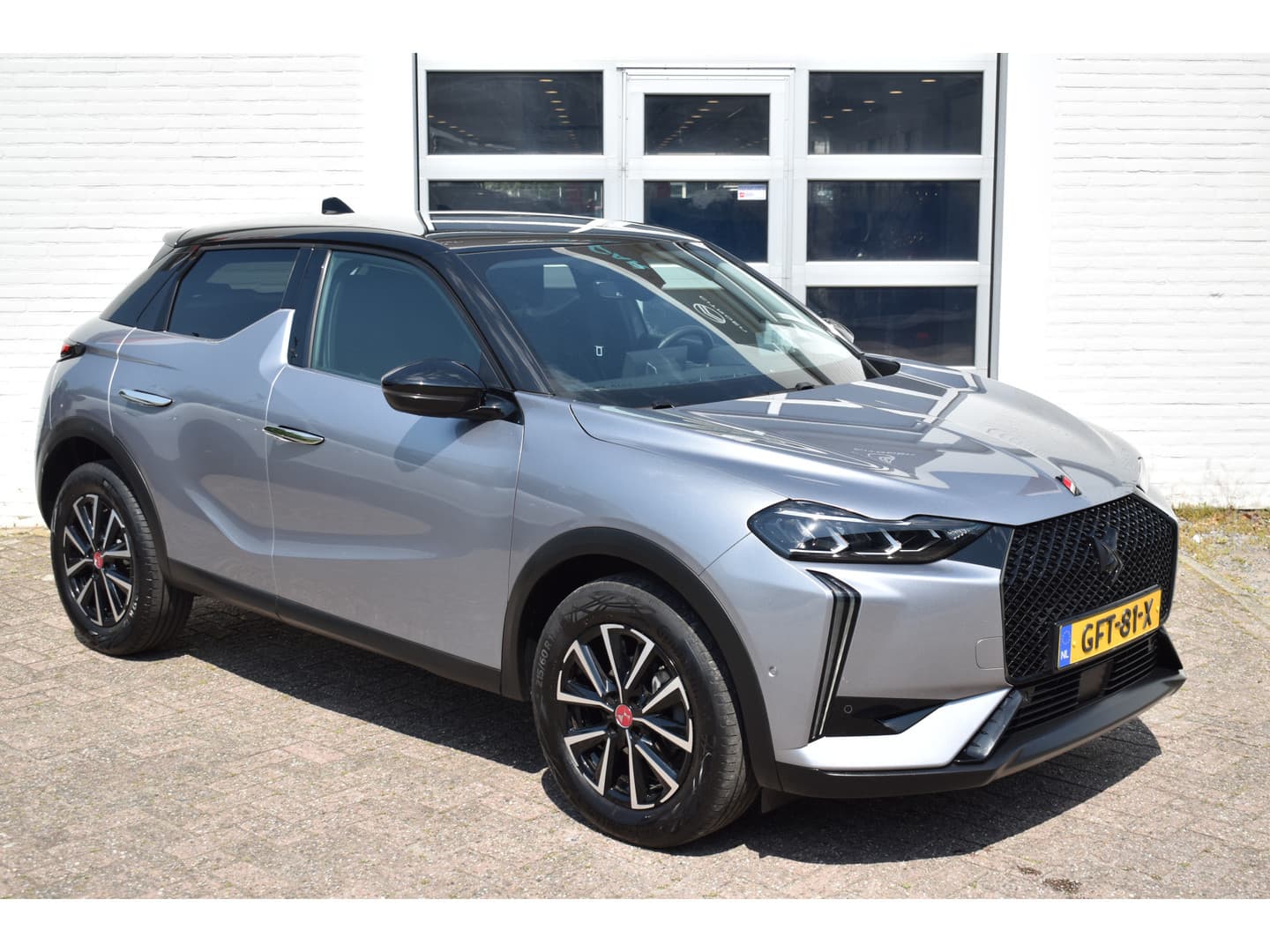 DS 3 PureTech 130 EAT8 Performance Line. thumbnail 4