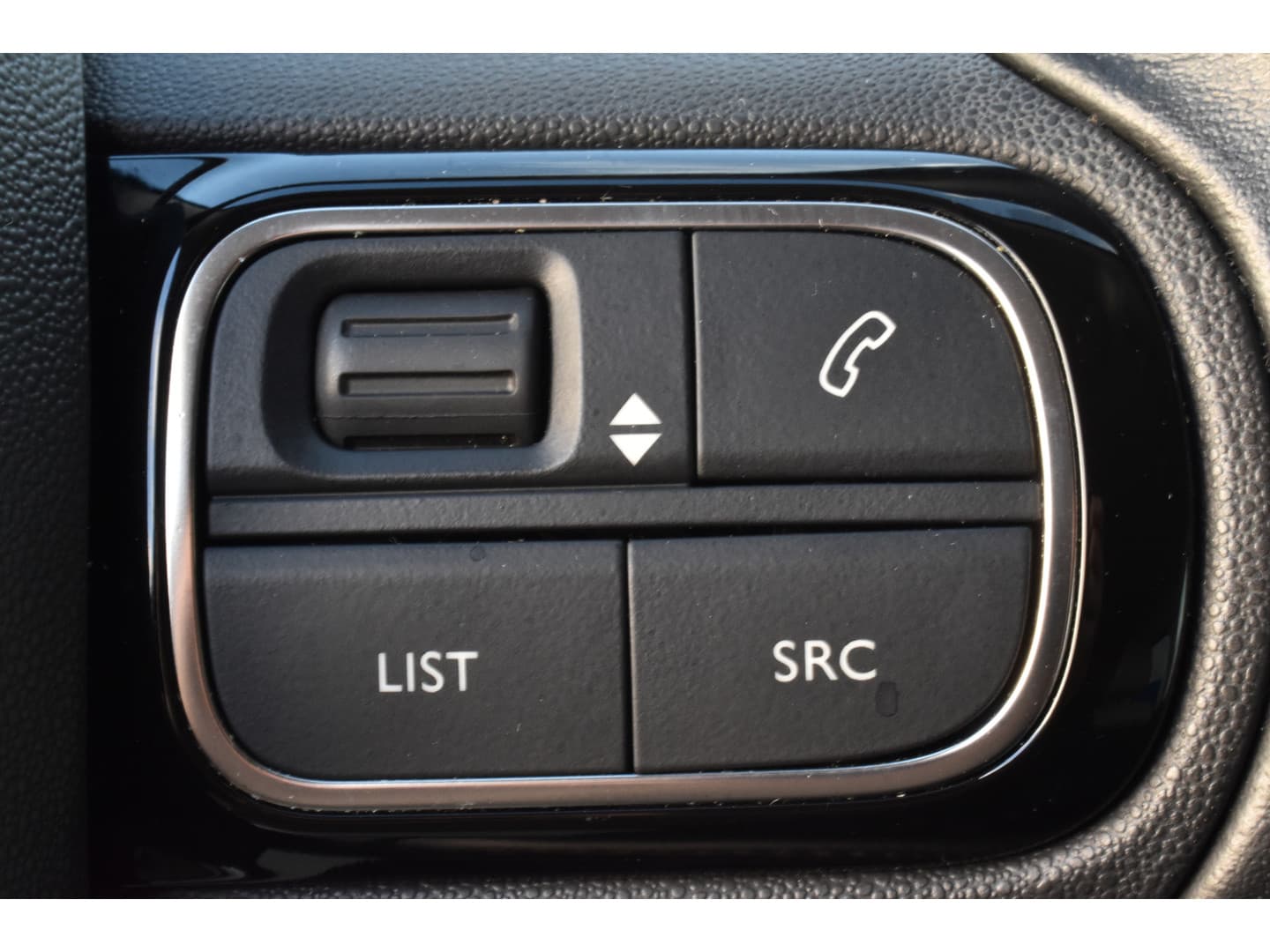 Citroën C3 PureTech 110 Shine Navi thumbnail 16