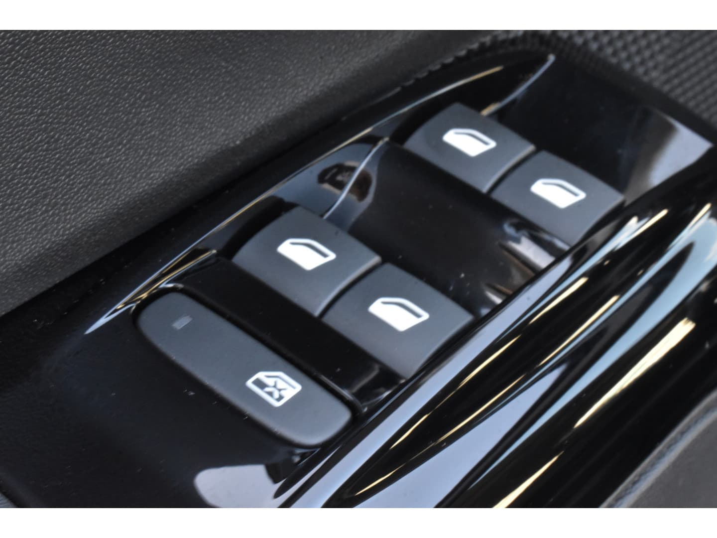 Citroën C3 PureTech 110 Shine Navi thumbnail 23