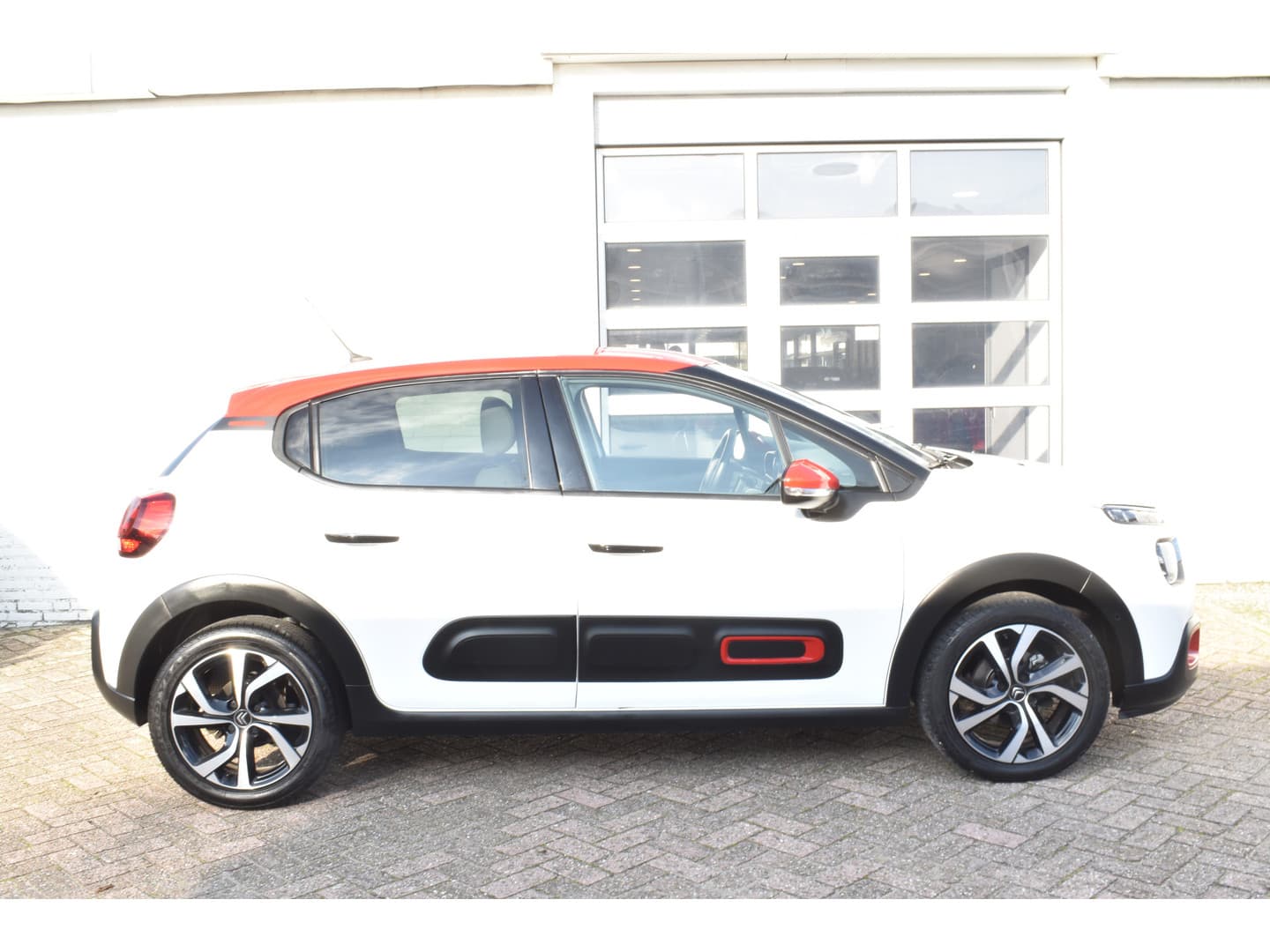 Citroën C3 PureTech 110 Shine Navi thumbnail 7
