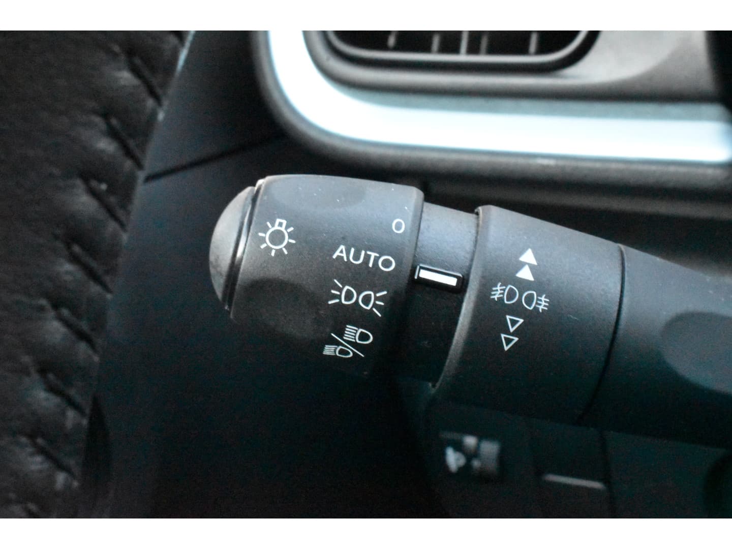 Citroën C3 PureTech 110 Shine thumbnail 12