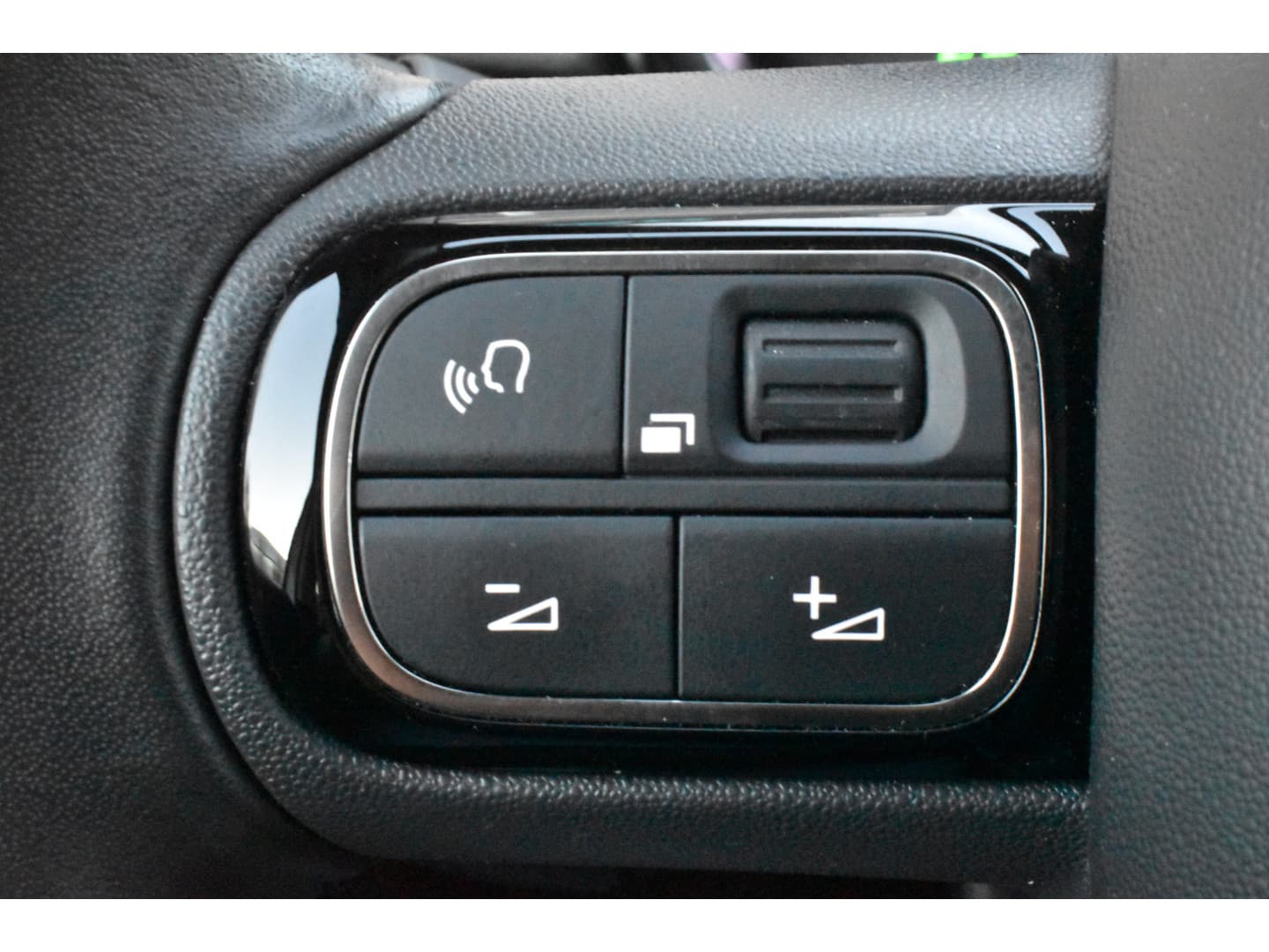 Citroën C3 PureTech 110 Shine thumbnail 14