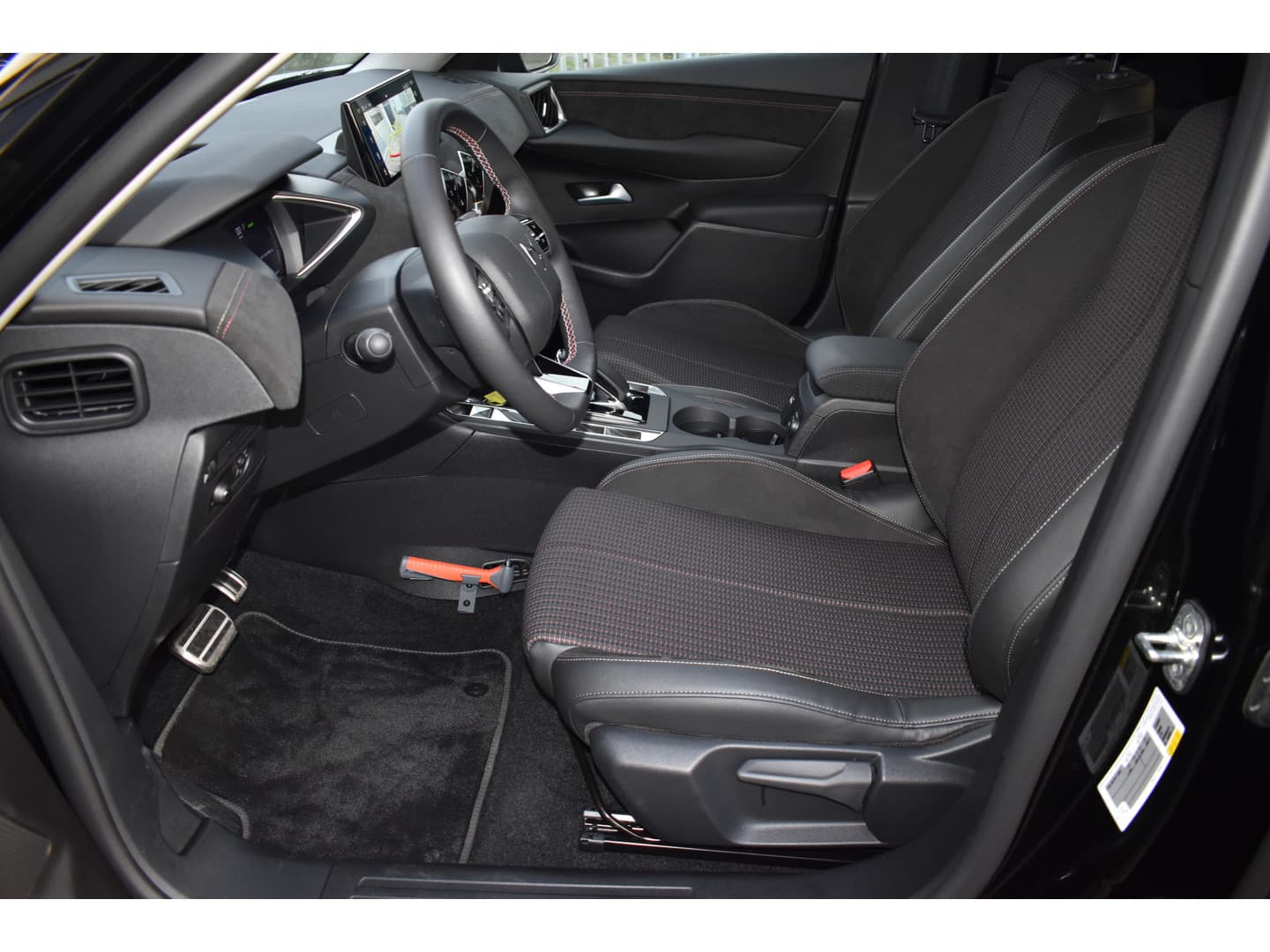 DS 3 E-Tense Performance Line 54 kWh. thumbnail 23