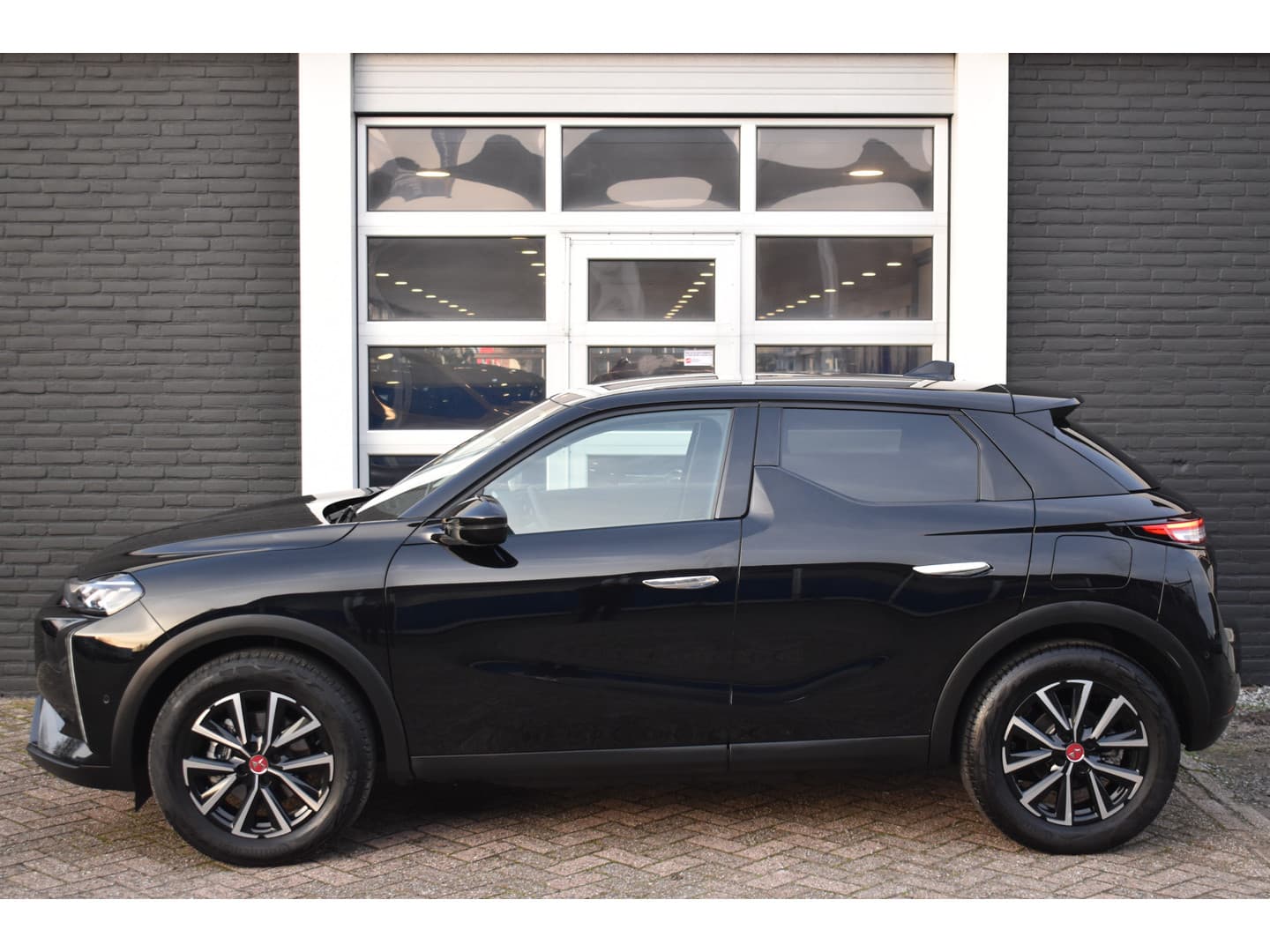 DS 3 E-Tense Performance Line 54 kWh. thumbnail 7